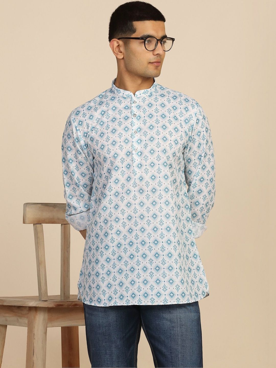 Anouk Mirage Geometric Printed White and Blue Roll-Up Sleeve Short Kurta
