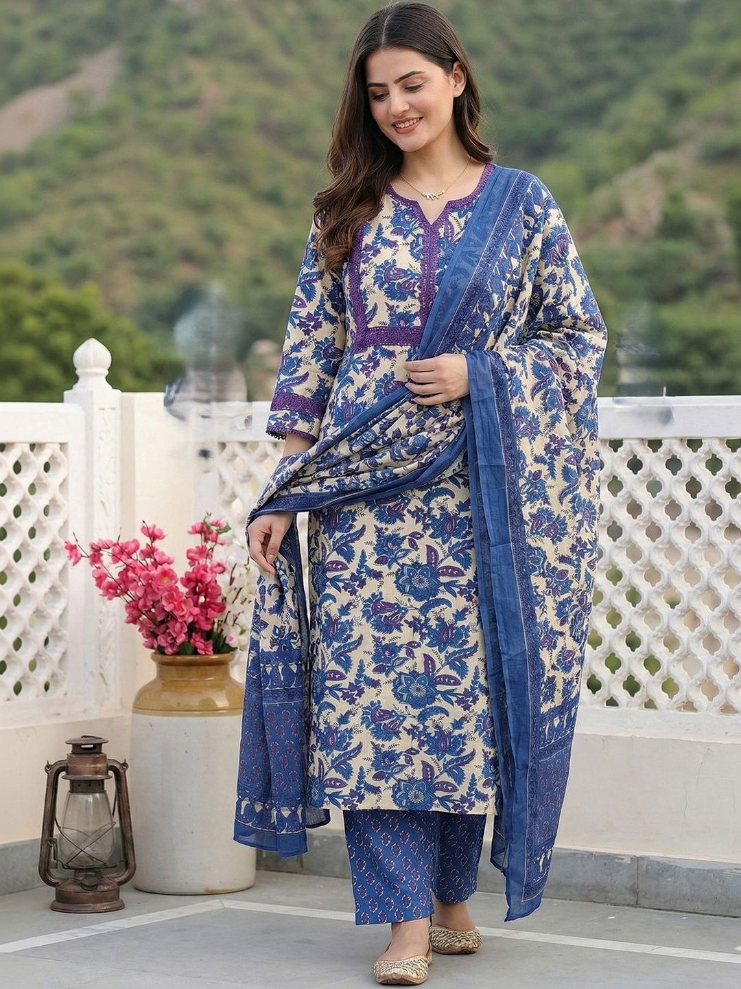 Anouk Women Floral Printed Regular Thread Work Pure Cotton Kurta with Trousers & With Dupatta