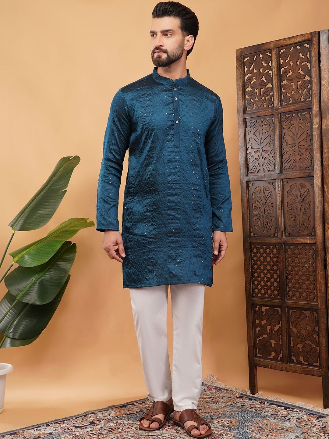 Anouk Men Embroidered Mandarin Collar Regular Sleeves Mirror Work Kurta