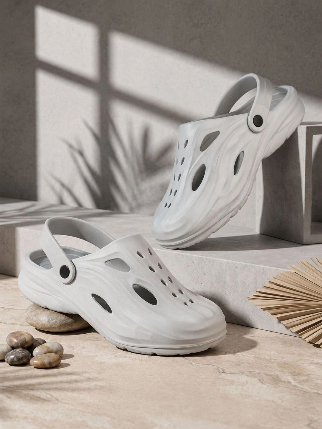 IMPAKTO Men Outdoor Waterproof Clogs Grey