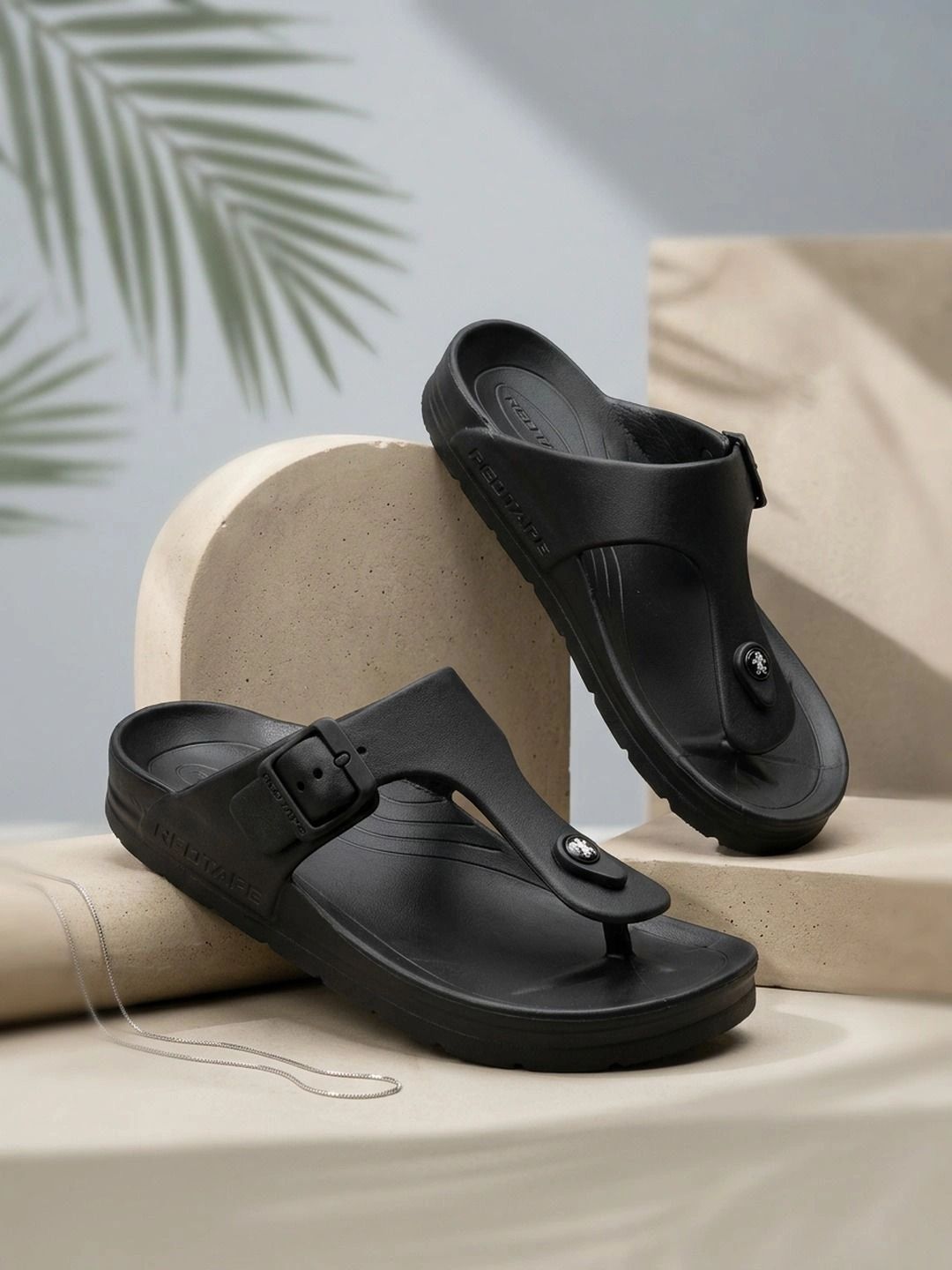 Red Tape Men Thong Flip-Flops