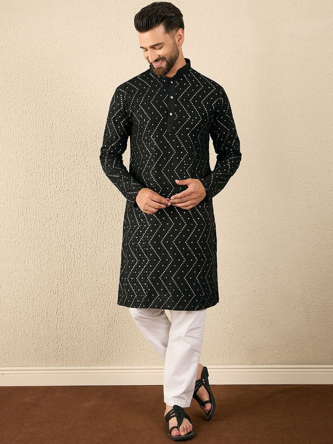 Anouk Men Bandhani Printed Mandarin Collar Straight Silk Kurta