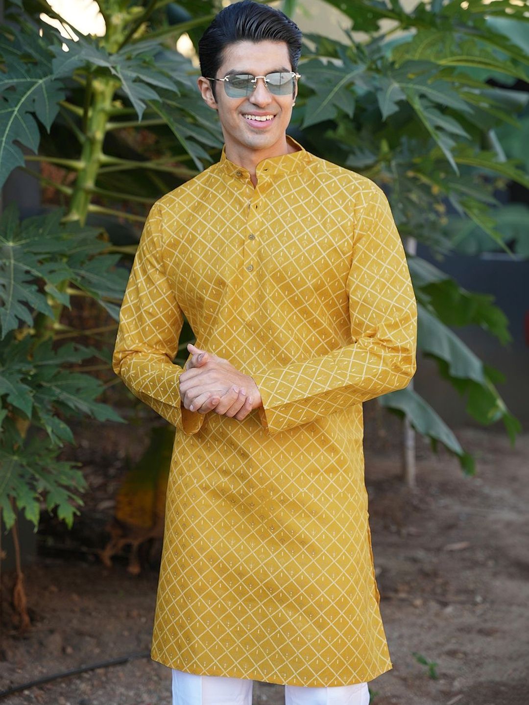 Anouk Printed Mandarin Collar Knee Length Straight Kurta