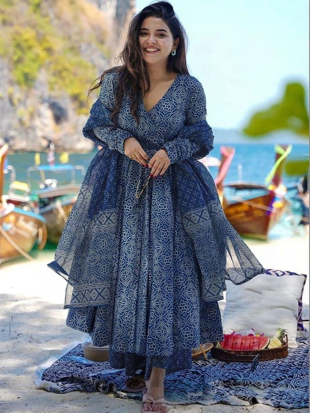 PREM KUMAR PREM KUMAR Women Ethnic Motifs Printed Empire Kurta with Trousers & With Dupatta