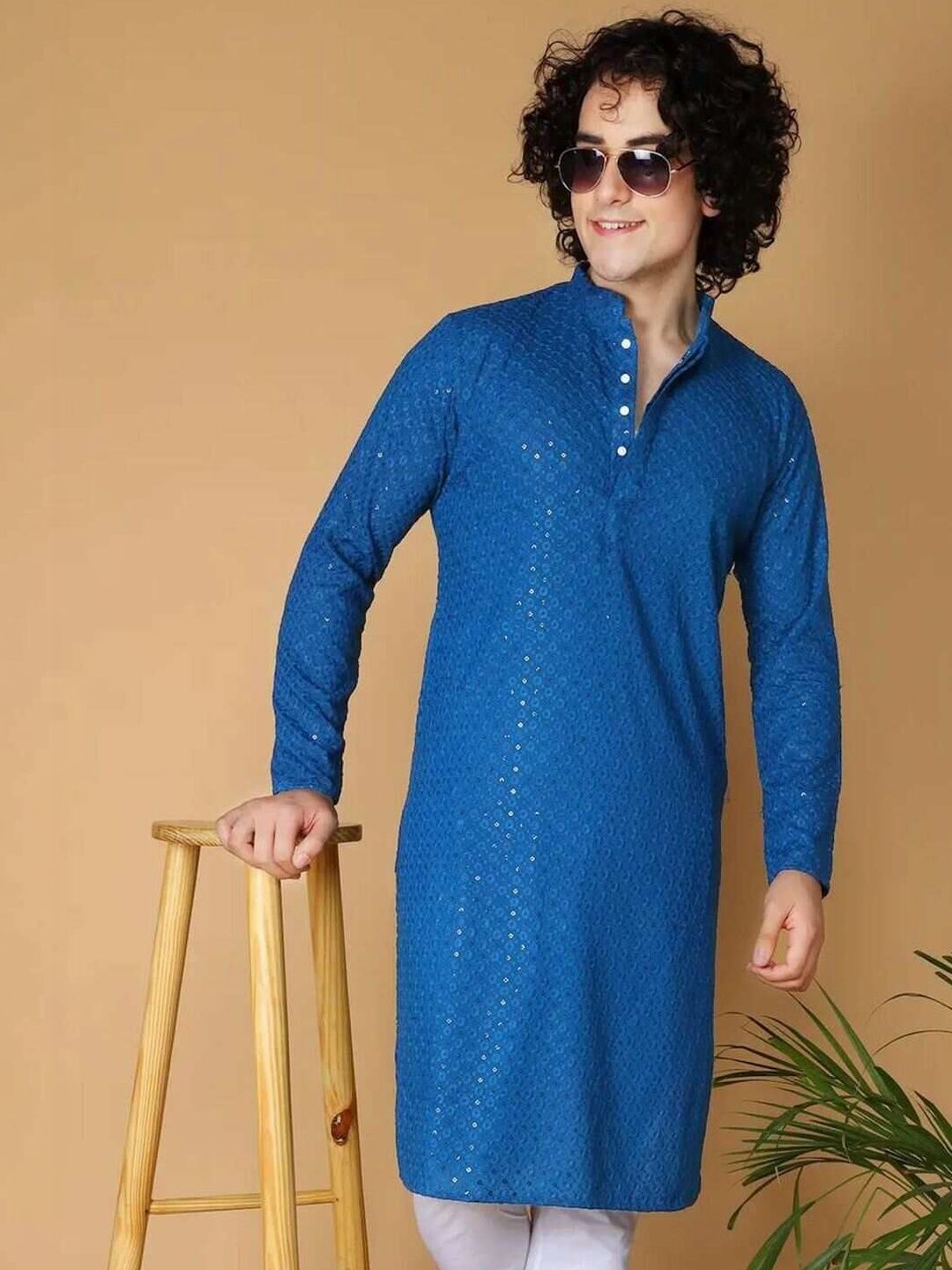 Anouk Men Embroidered Mirror Work Kurta