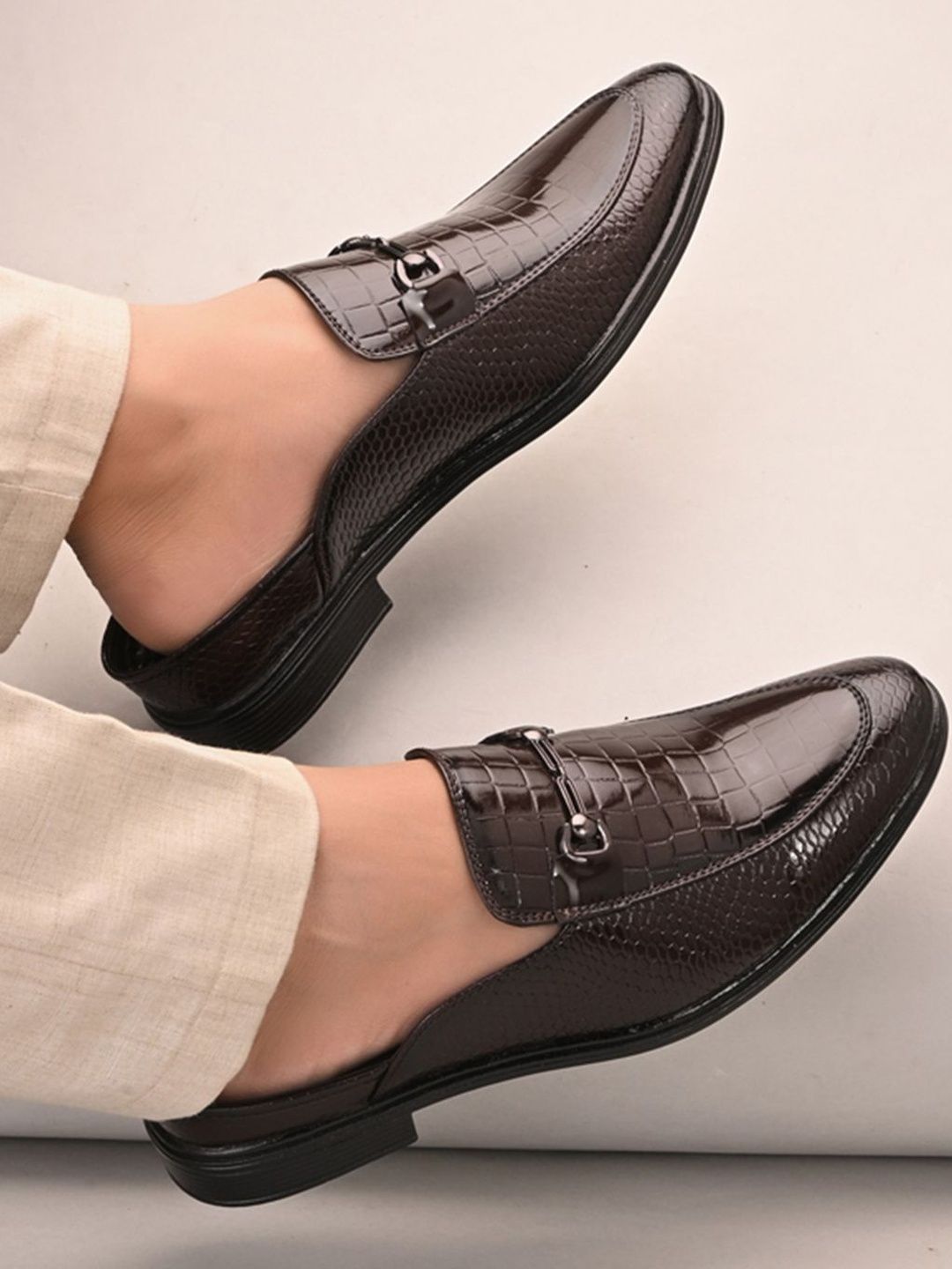 Anouk Men Brown Solid Comfort Slip-On Casual Sandals