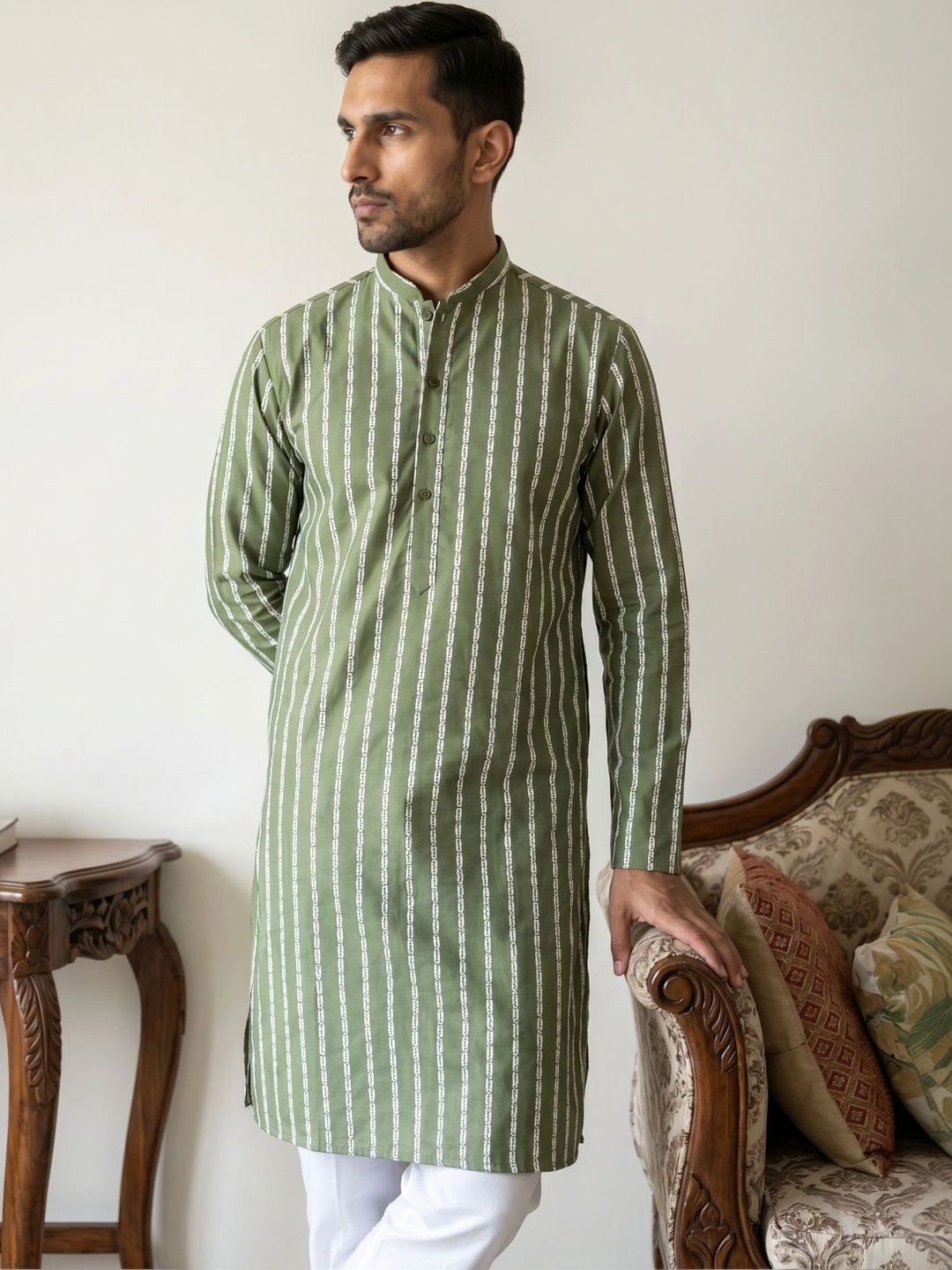 House of Pataudi Men Printed Jacquard Kurta