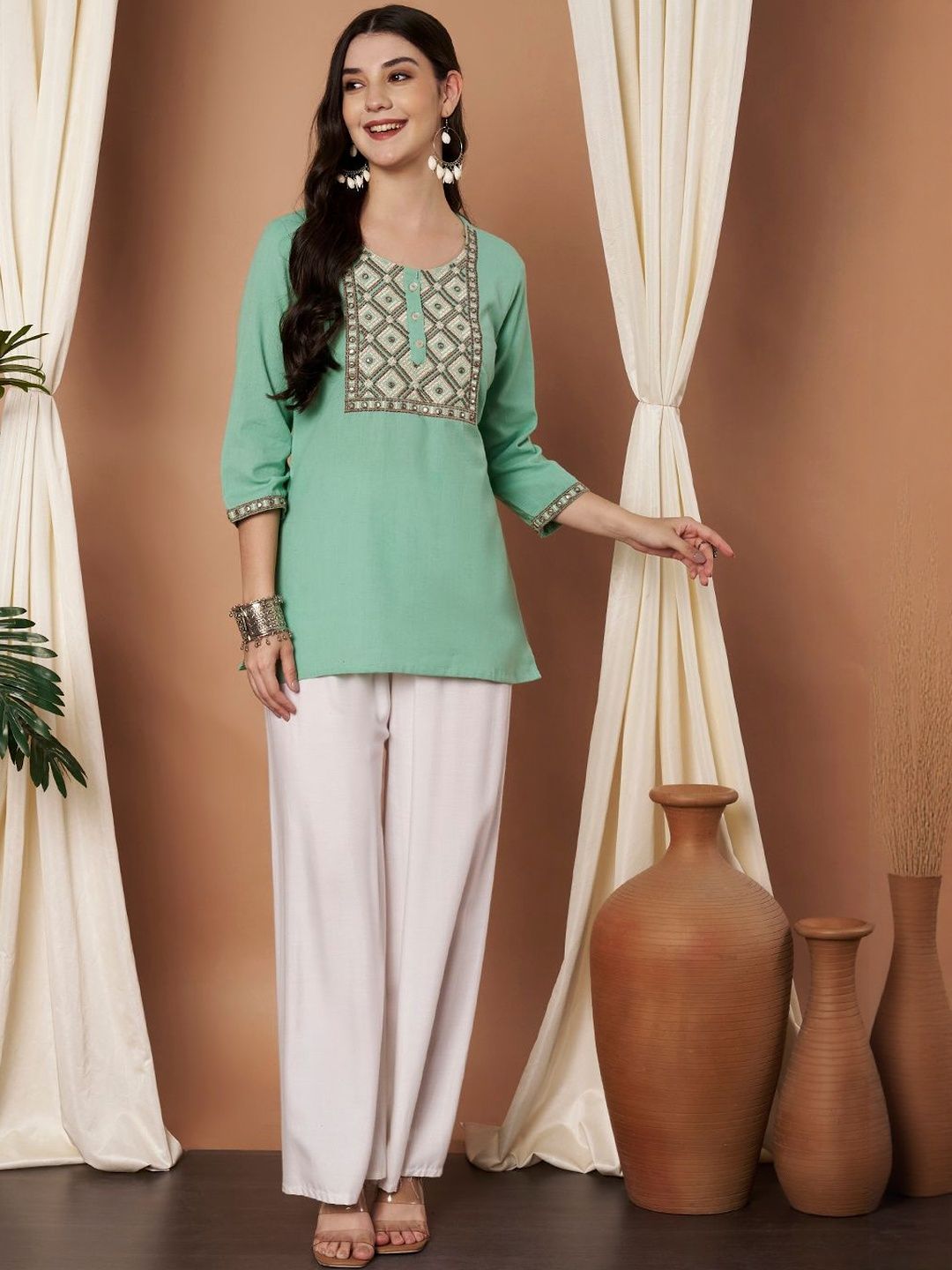 Anouk Anouk Women Ethnic Motifs Embroidered Thread Work Pure Cotton Thread Work Kurti