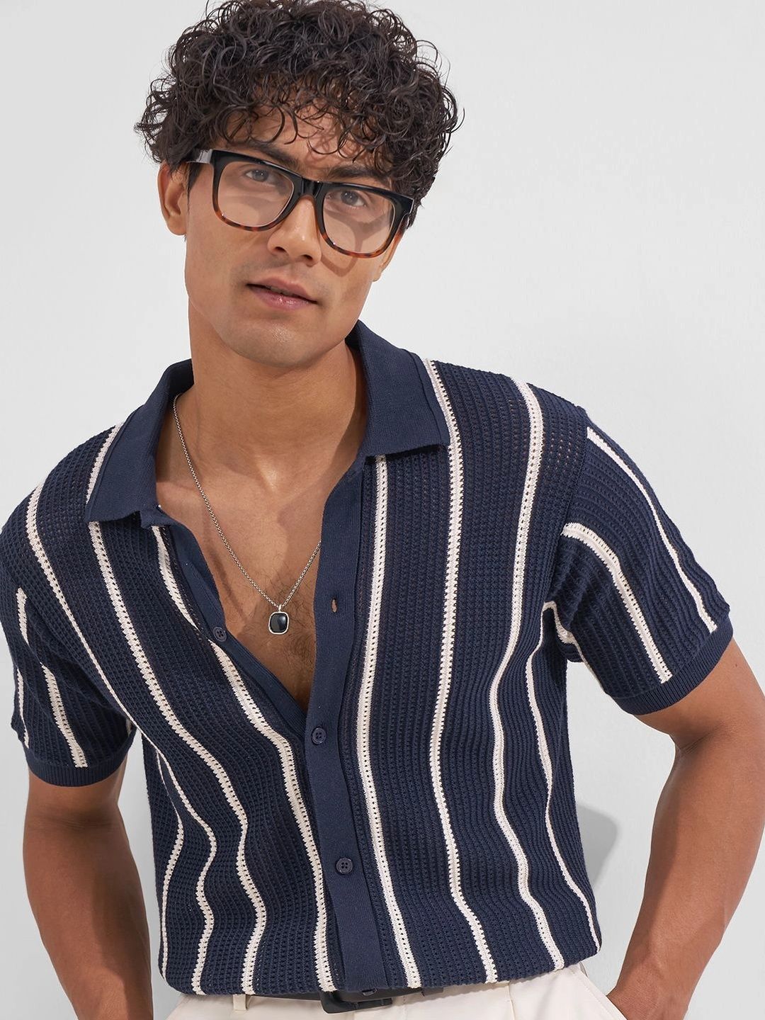 HIGHLANDER Men Striped Casual Shirt
