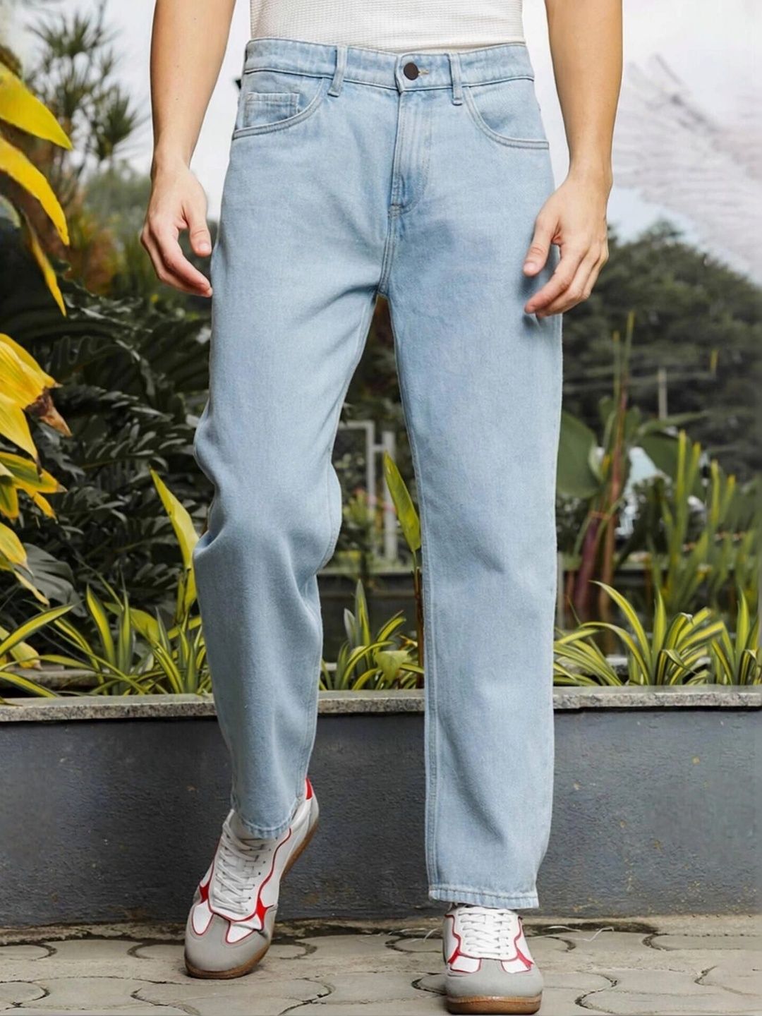 LEVORCE Men Relaxed Fit Mid-Rise Stretchable Jeans