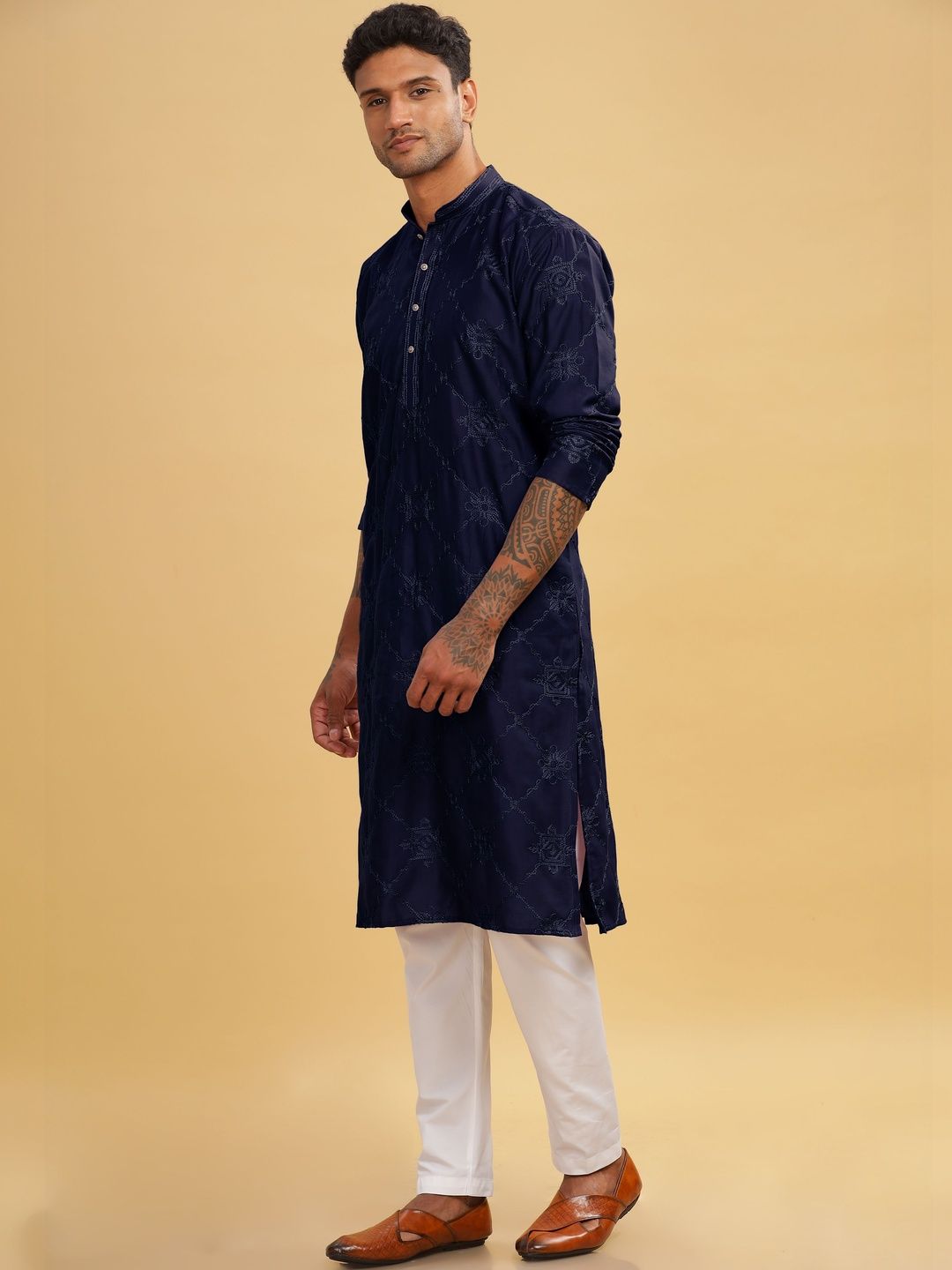 Anouk Men Chain Embroidered Thread Work Knee Length Kurta