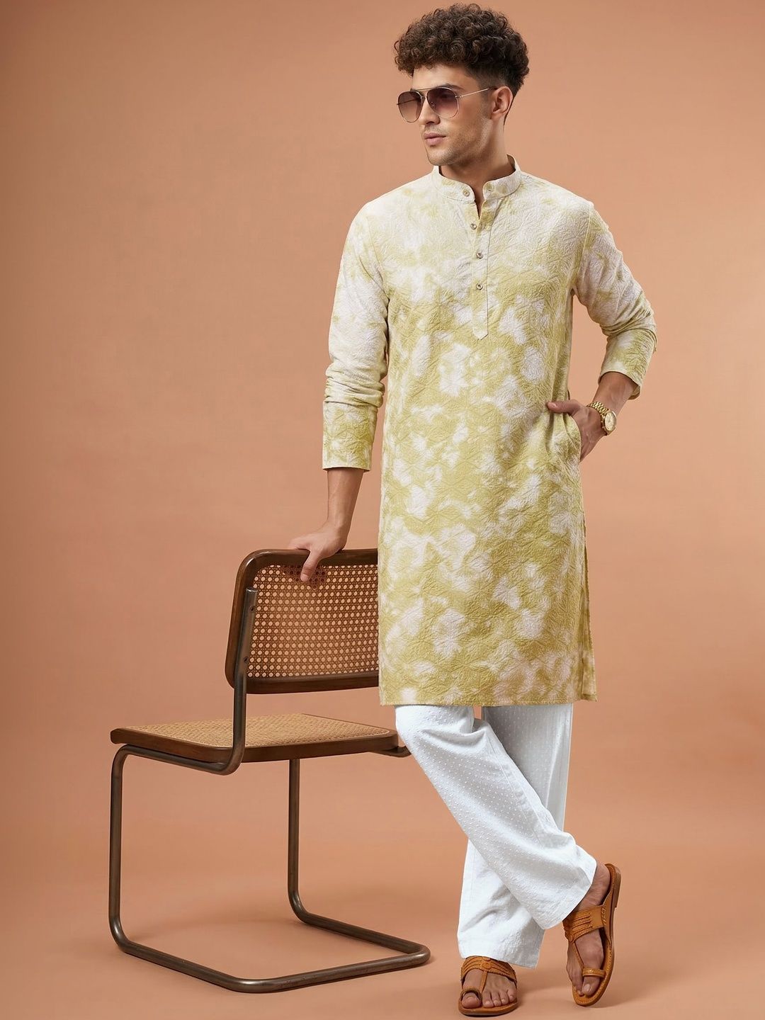 Anouk Men Embroidered Kurta