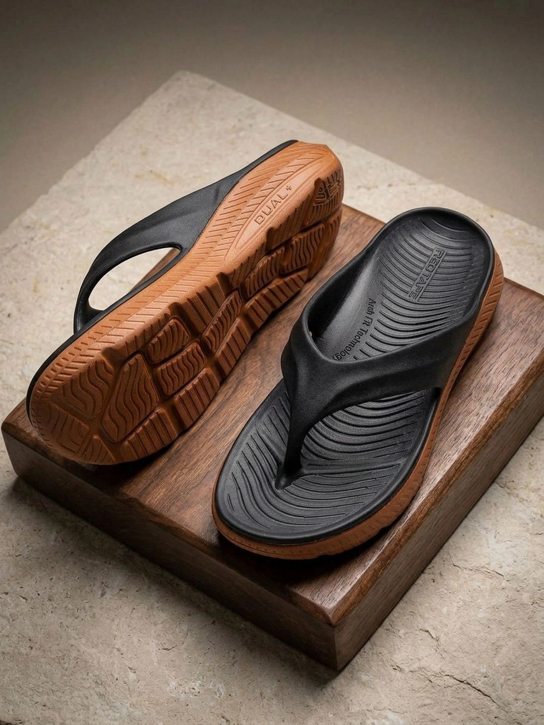 Red Tape Men Thong Flip-Flops