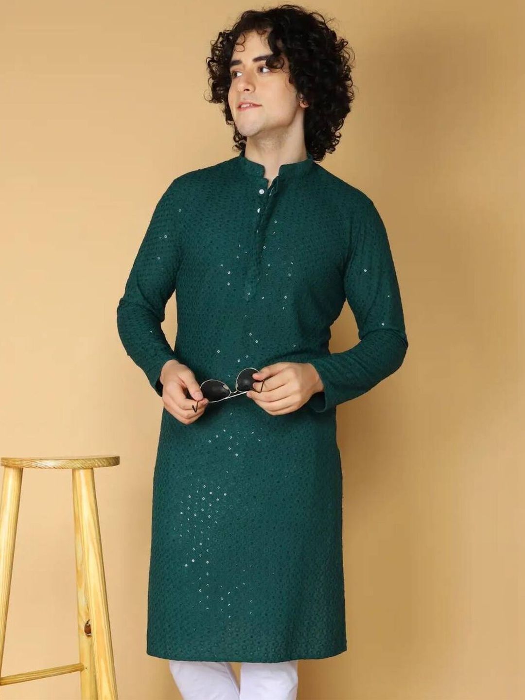Anouk Men Embroidered Mirror Work Kurta