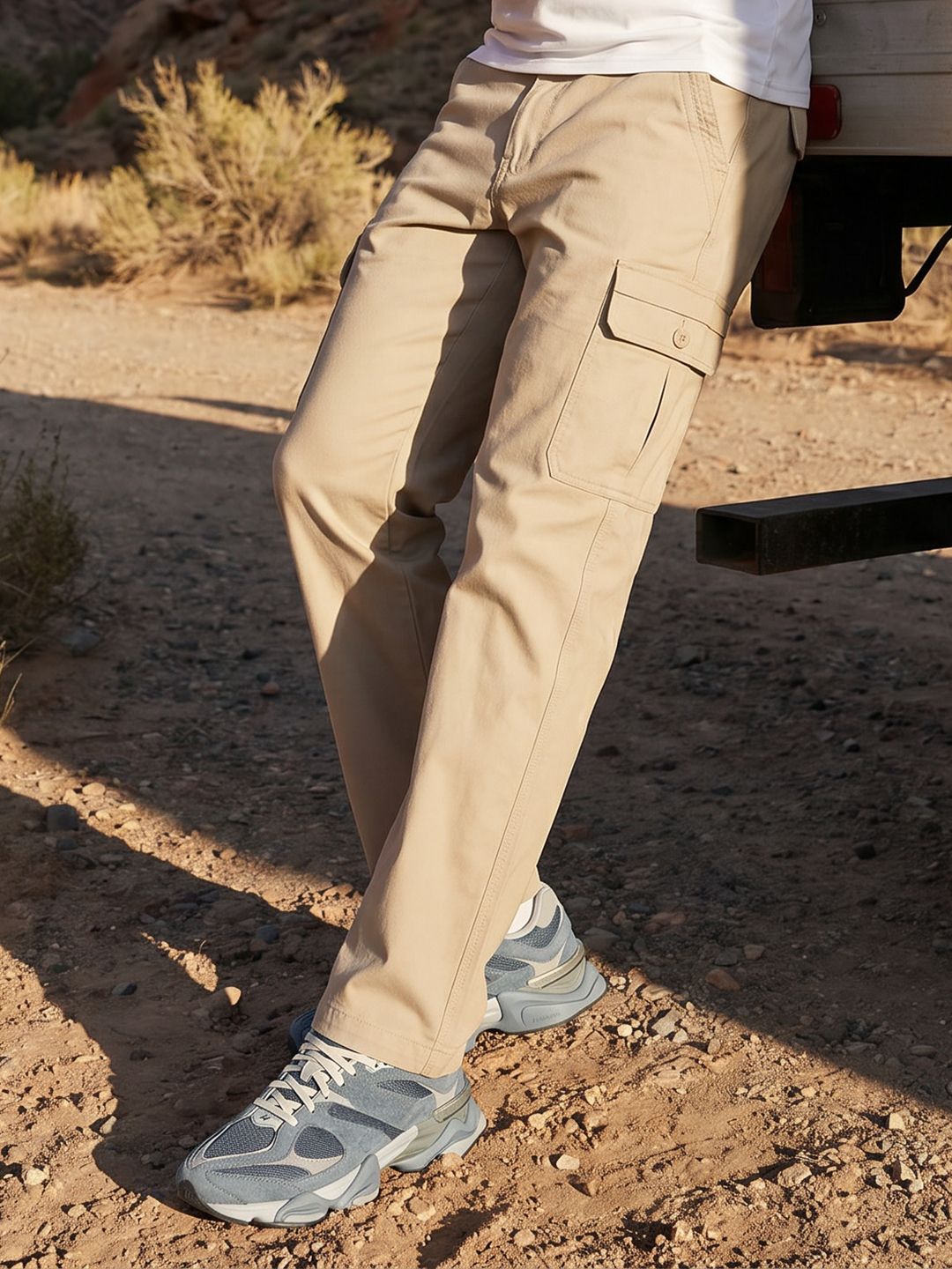 Roadster The Roadster Life Co. Men Relaxed Fit Pure Cotton Cargos Trousers