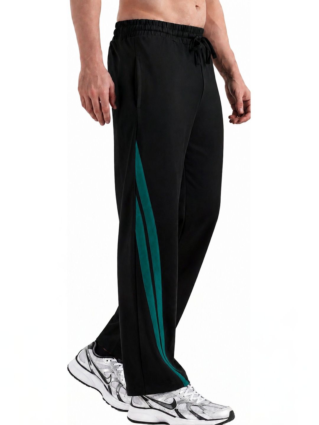 BELTLY Men Regular Fit Colourblocked Training Track Pants