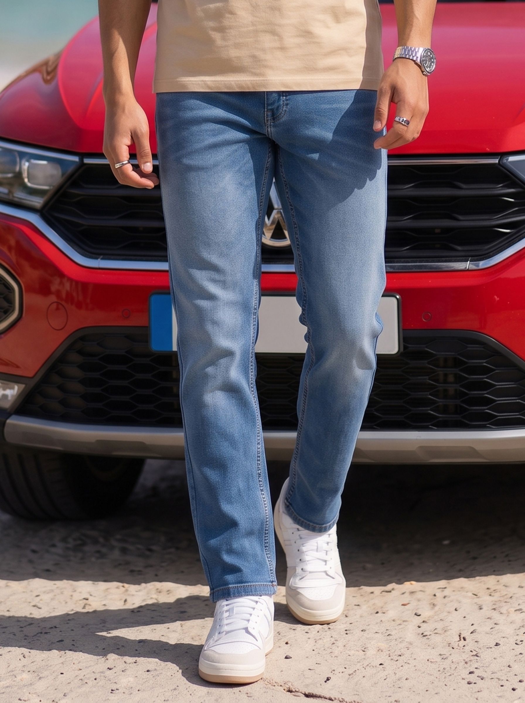 The Roadster Life Co. Men Slim Fit Jeans