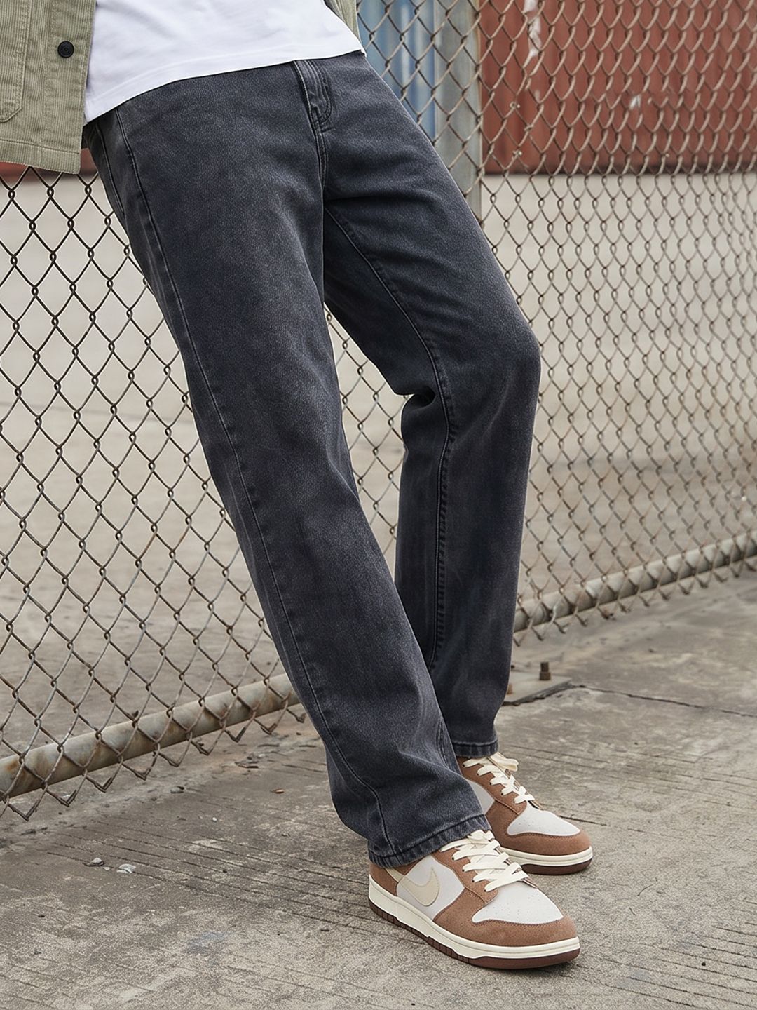 The Roadster Life Co. Men Straight Fit Light Fade Stretchable Jeans