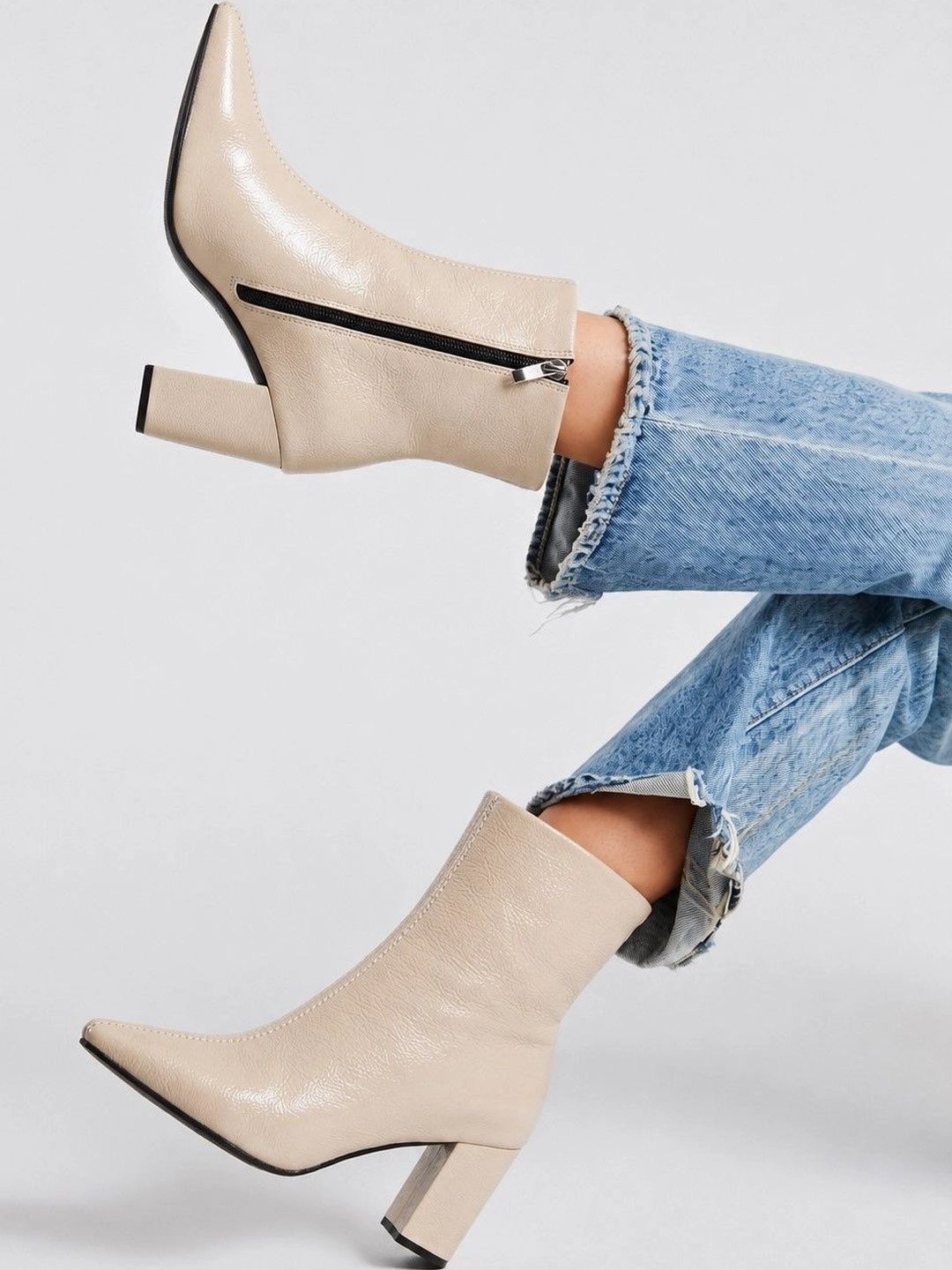 Austine Austine Women Textured Pointed Toe Zip Regular Boots