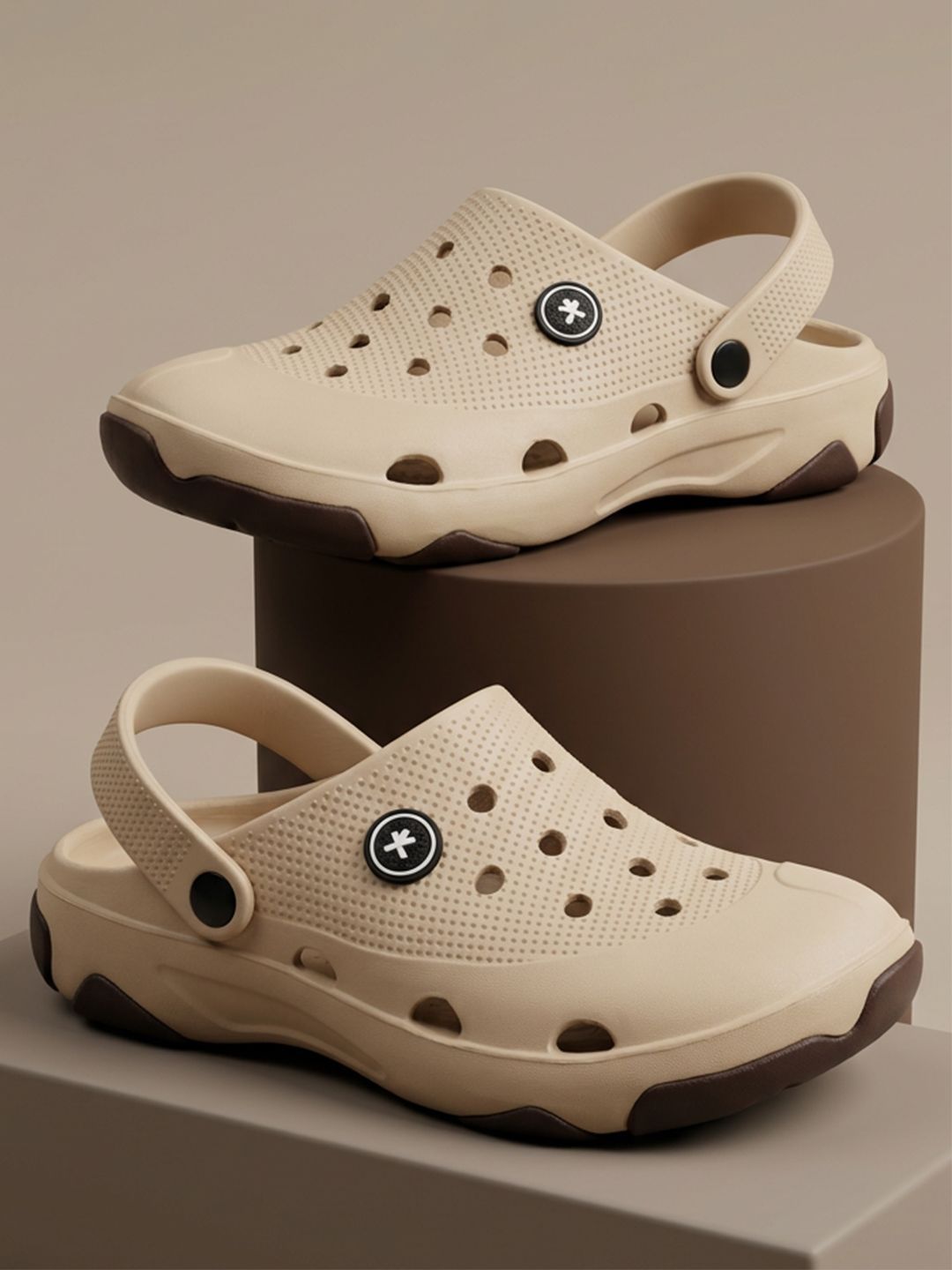HRX by Hrithik Roshan Men Clogs