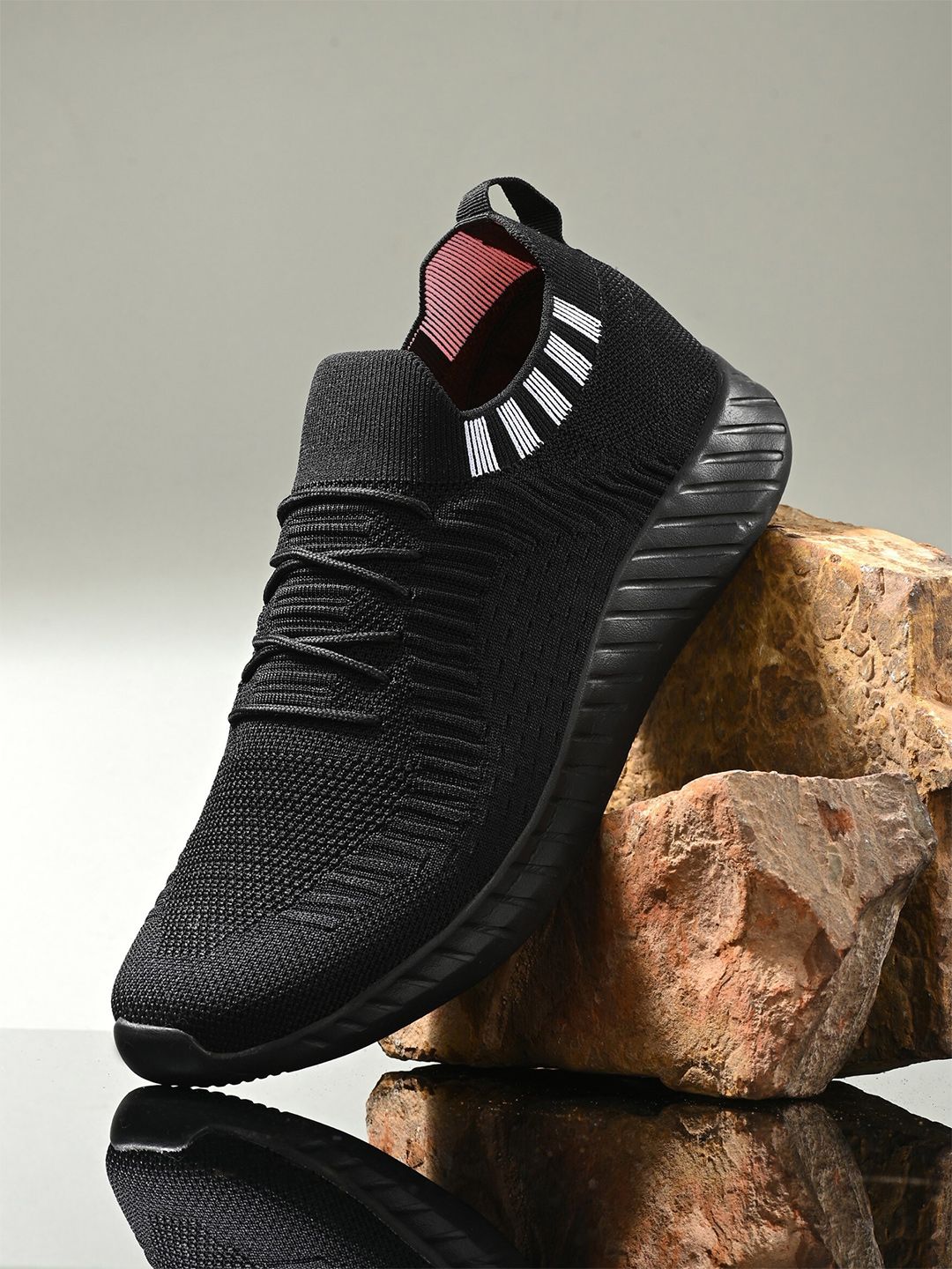 HRX by Hrithik Roshan Men Black Memory Foam Technology Non-Marking Walking Shoes