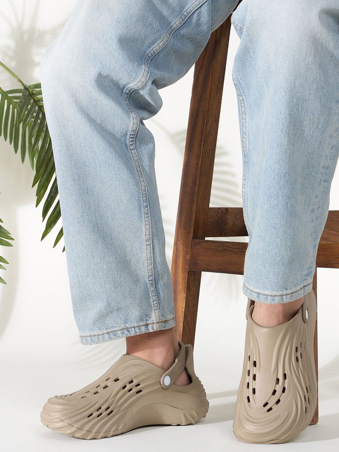 HRX by Hrithik Roshan Men Clogs