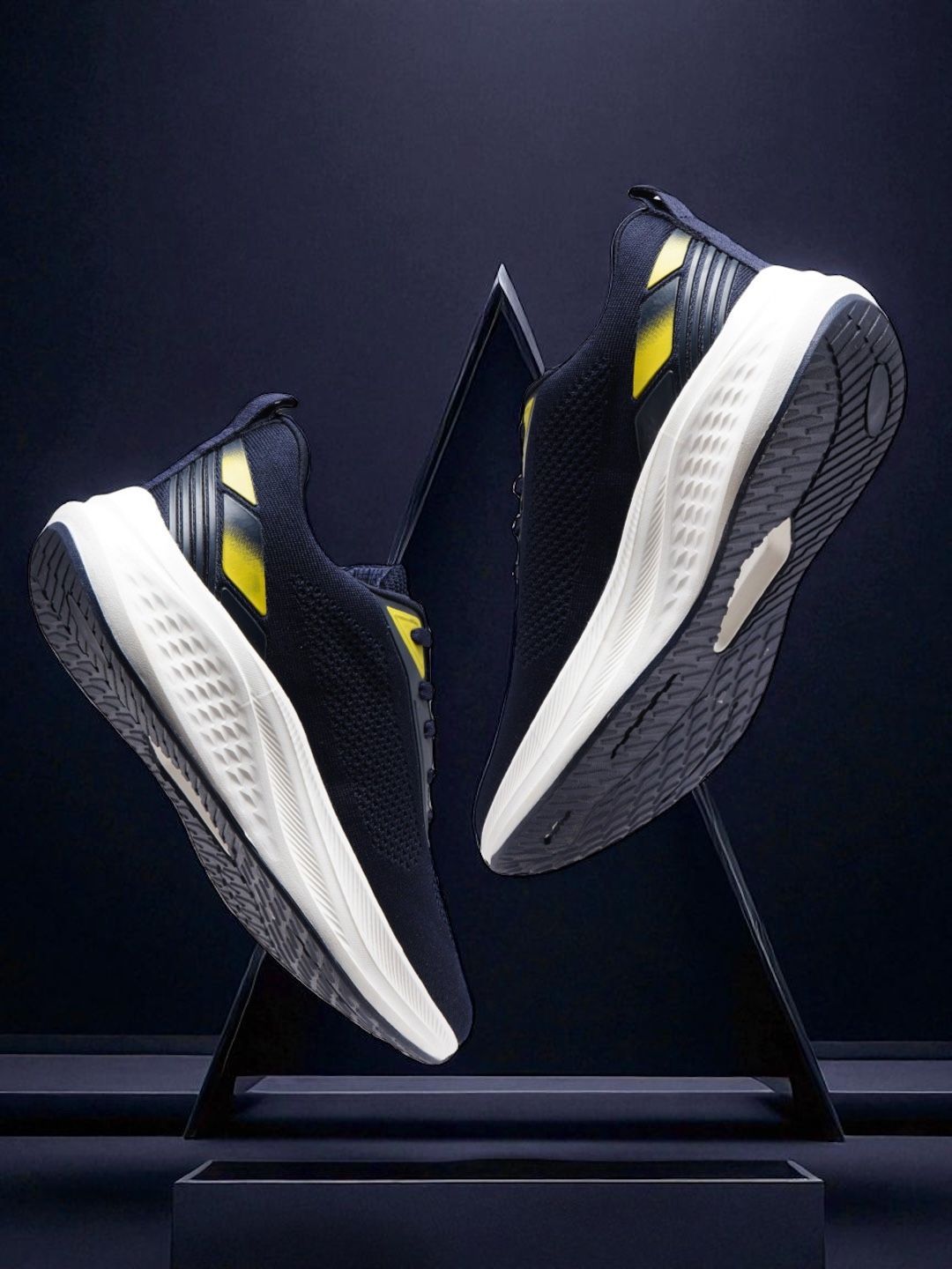 HRX by Hrithik Roshan Men Mesh Running Non-Marking Shoes