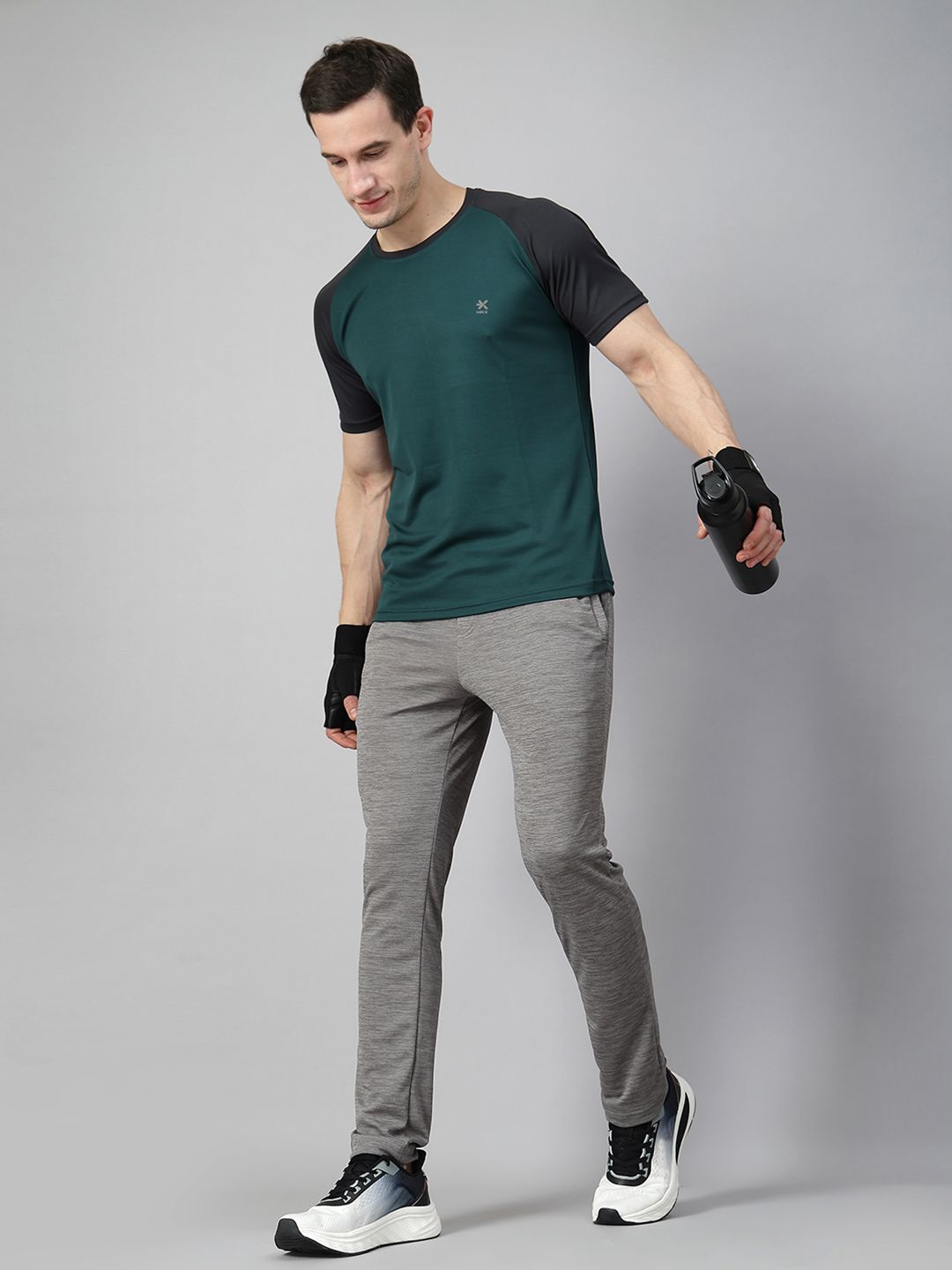 HRX by Hrithik Roshan Men Colourblocked Round Neck Rapid-Dry Sports T-shirt