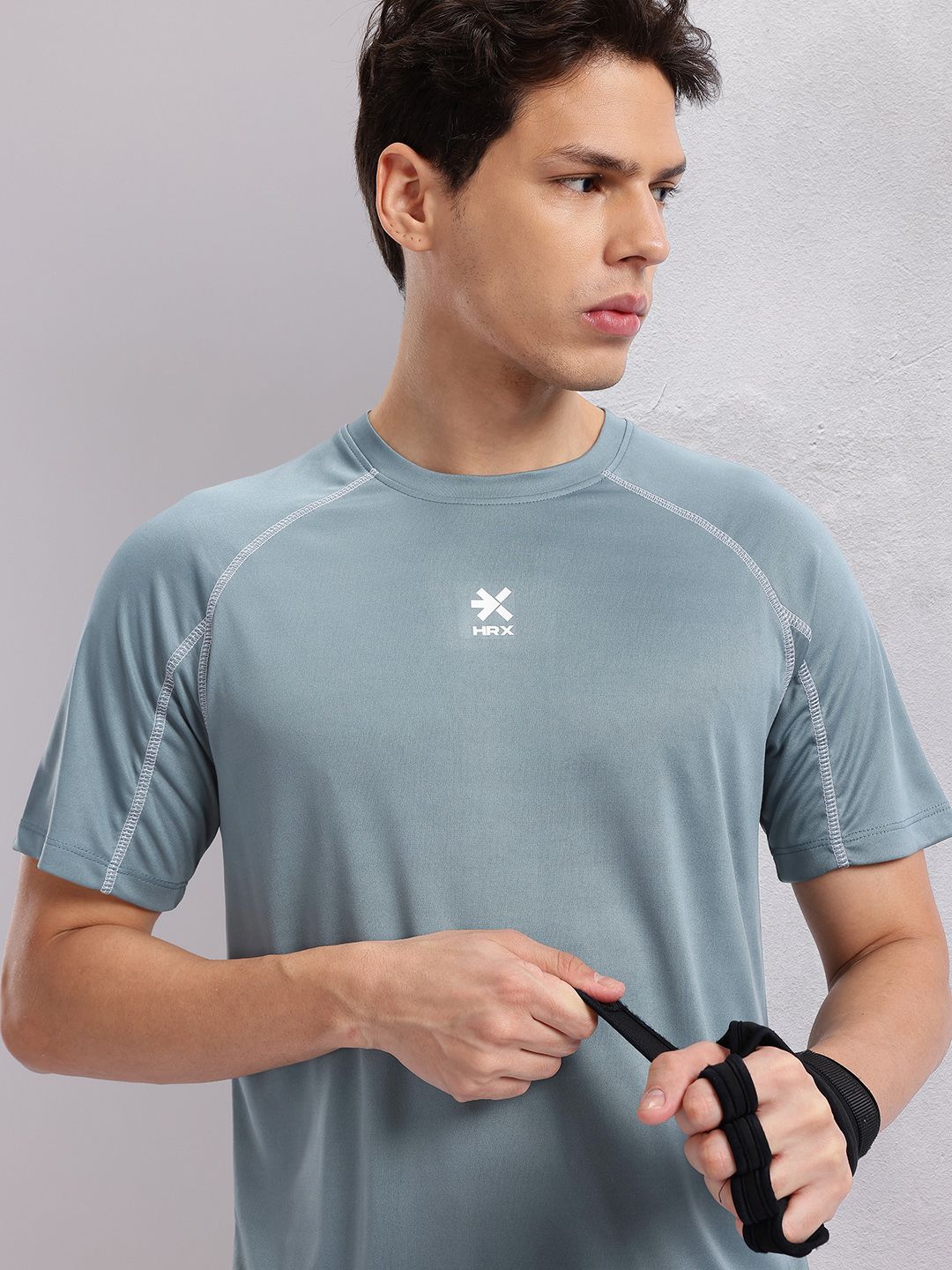 HRX by Hrithik Roshan Contrast Stitches Raglan Sleeves Rapid-Dry Training T-shirt