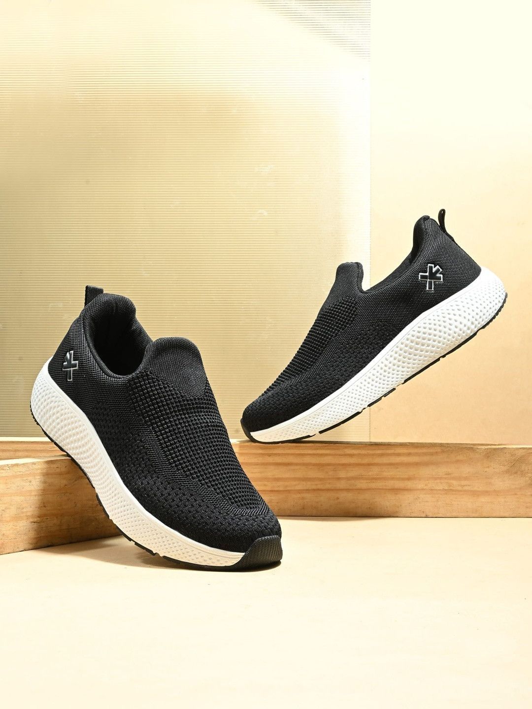 HRX by Hrithik Roshan Men Running Non-Marking Shoes