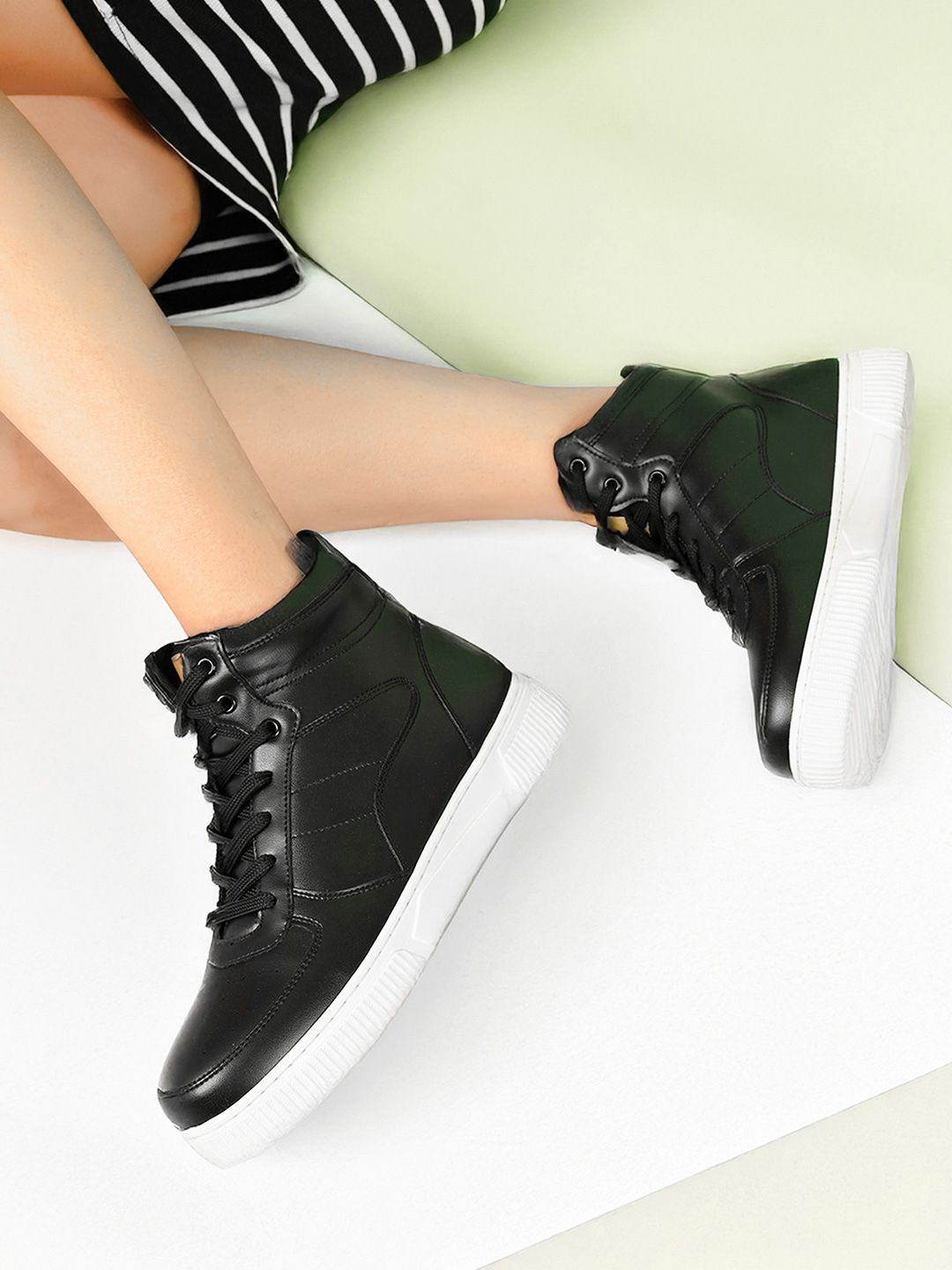 HRX by Hrithik Roshan Women Black & White Perforated Mid-Top Lightweight Sneakers