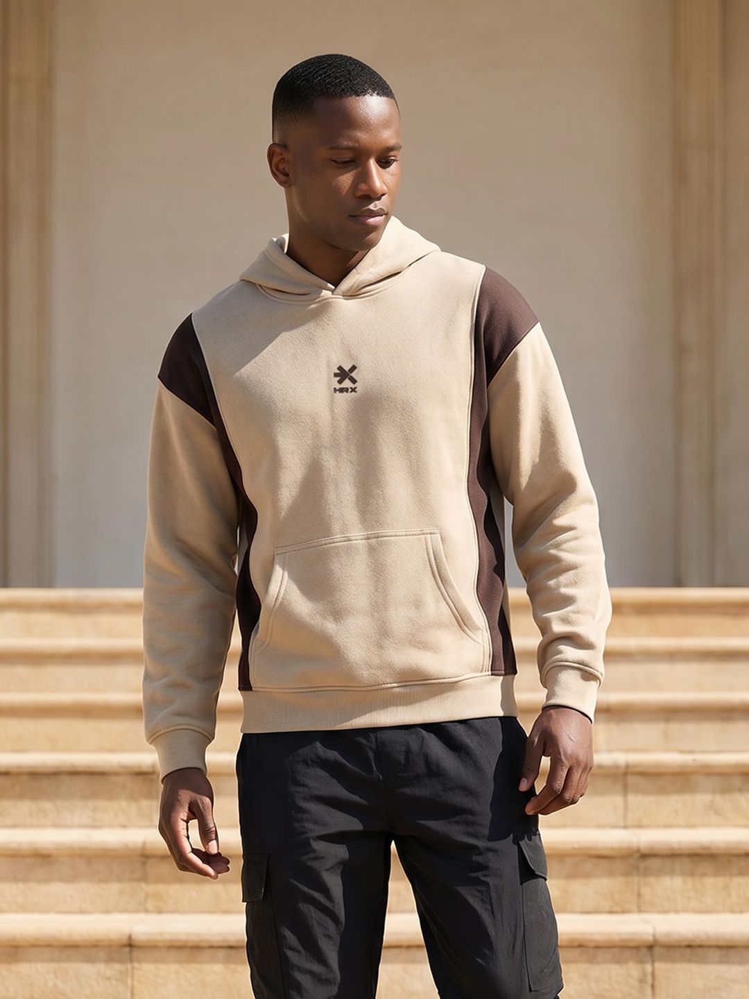 HRX by Hrithik Roshan HRX by Hrithik Roshan Colourblocked Hooded Pullover Sweatshirt