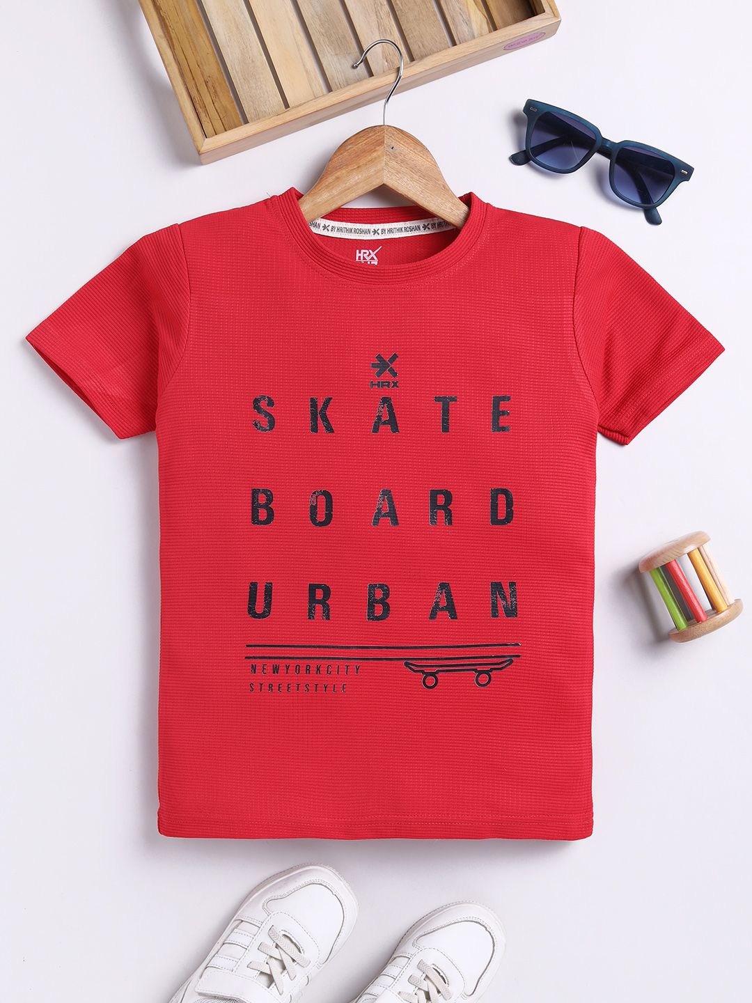 HRX by Hrithik Roshan HRX by Hrithik Roshan Boys U-17 Printed Rapid-Dry T-shirt