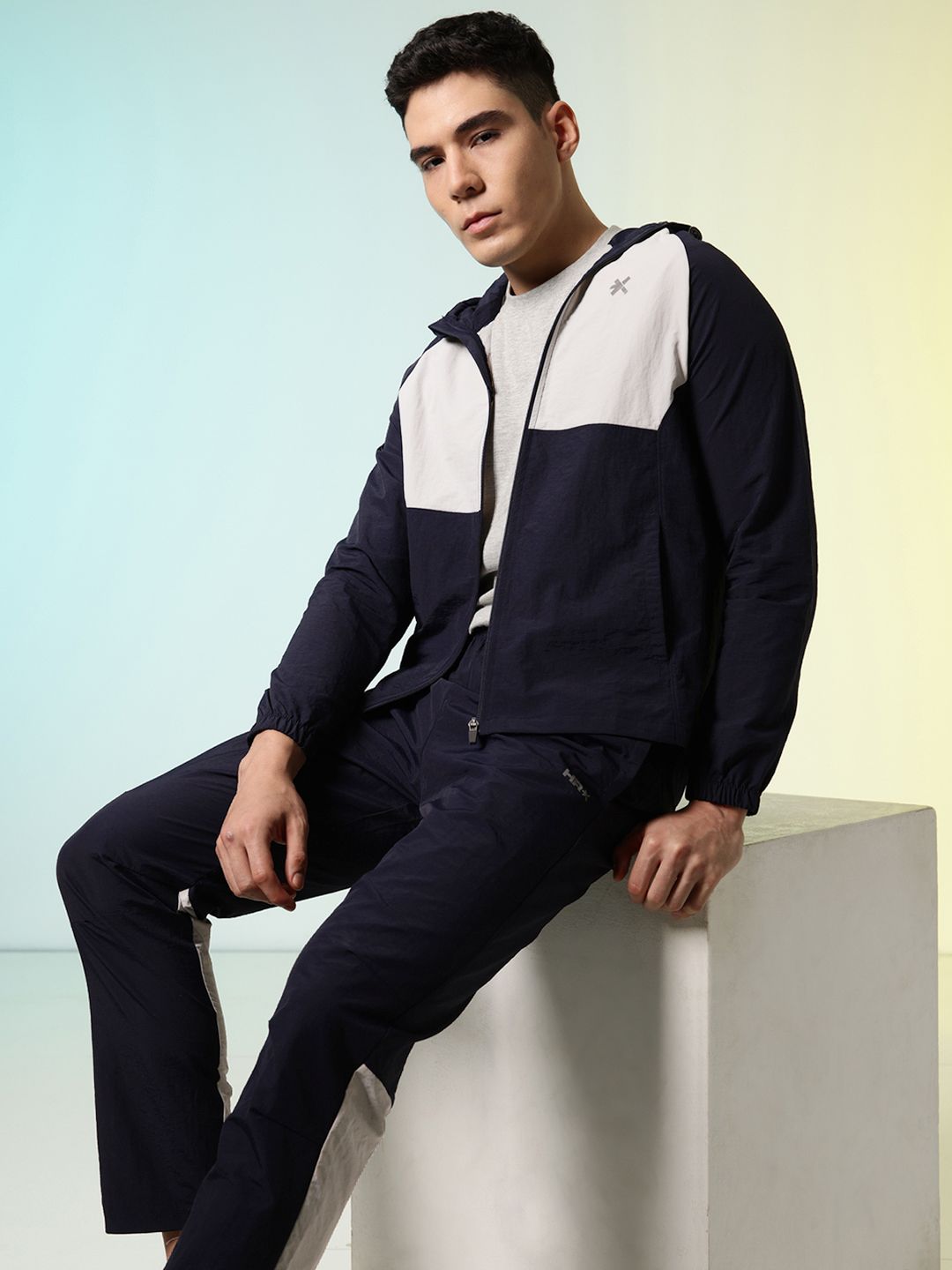 HRX by Hrithik Roshan Sports52 wear Colourblocked Hooded Rapid-Dry Running Tracksuit
