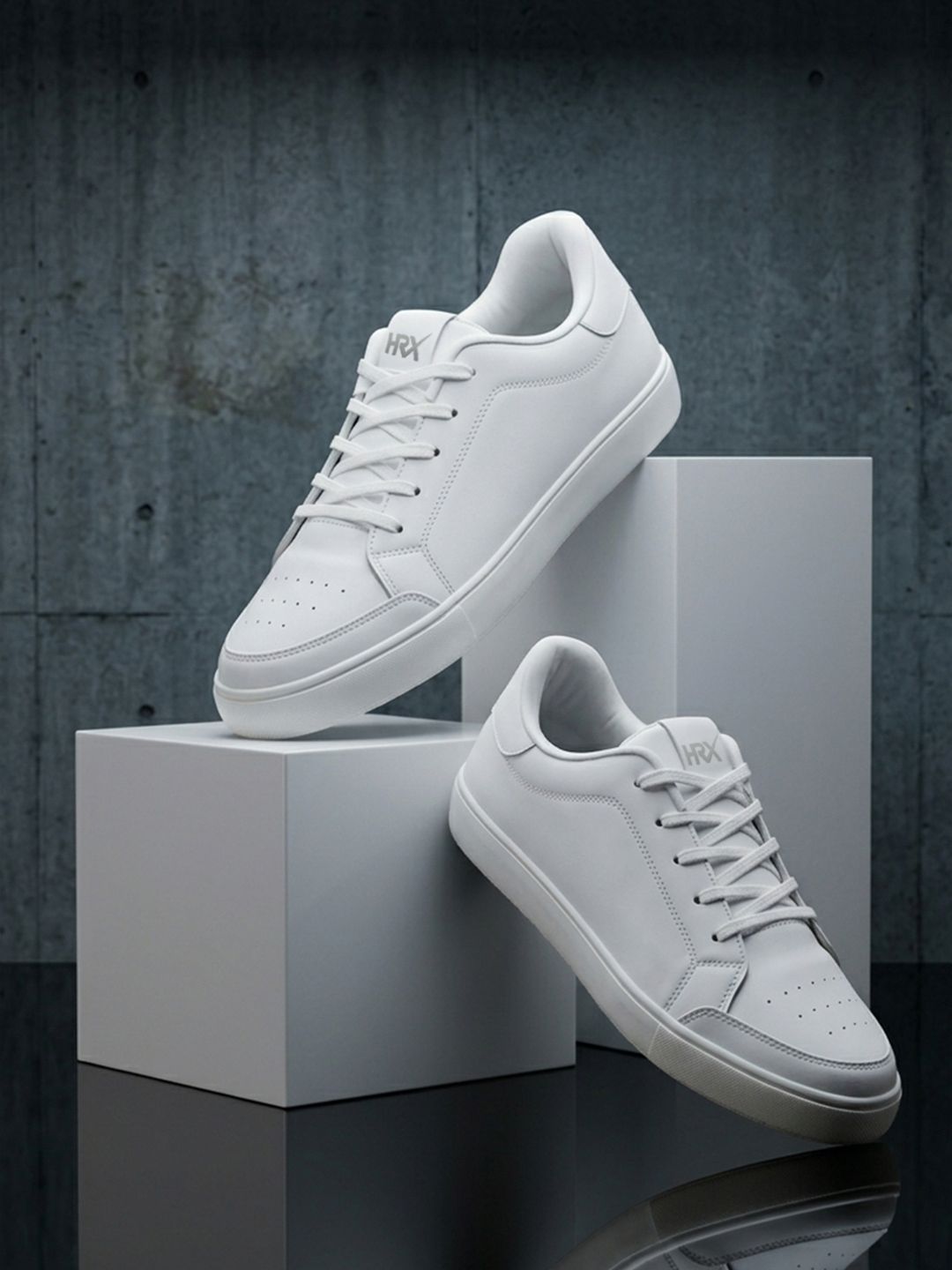 HRX by Hrithik Roshan HRX by Hrithik Roshan Men White Perforations Comfort Insole Basics Sneakers