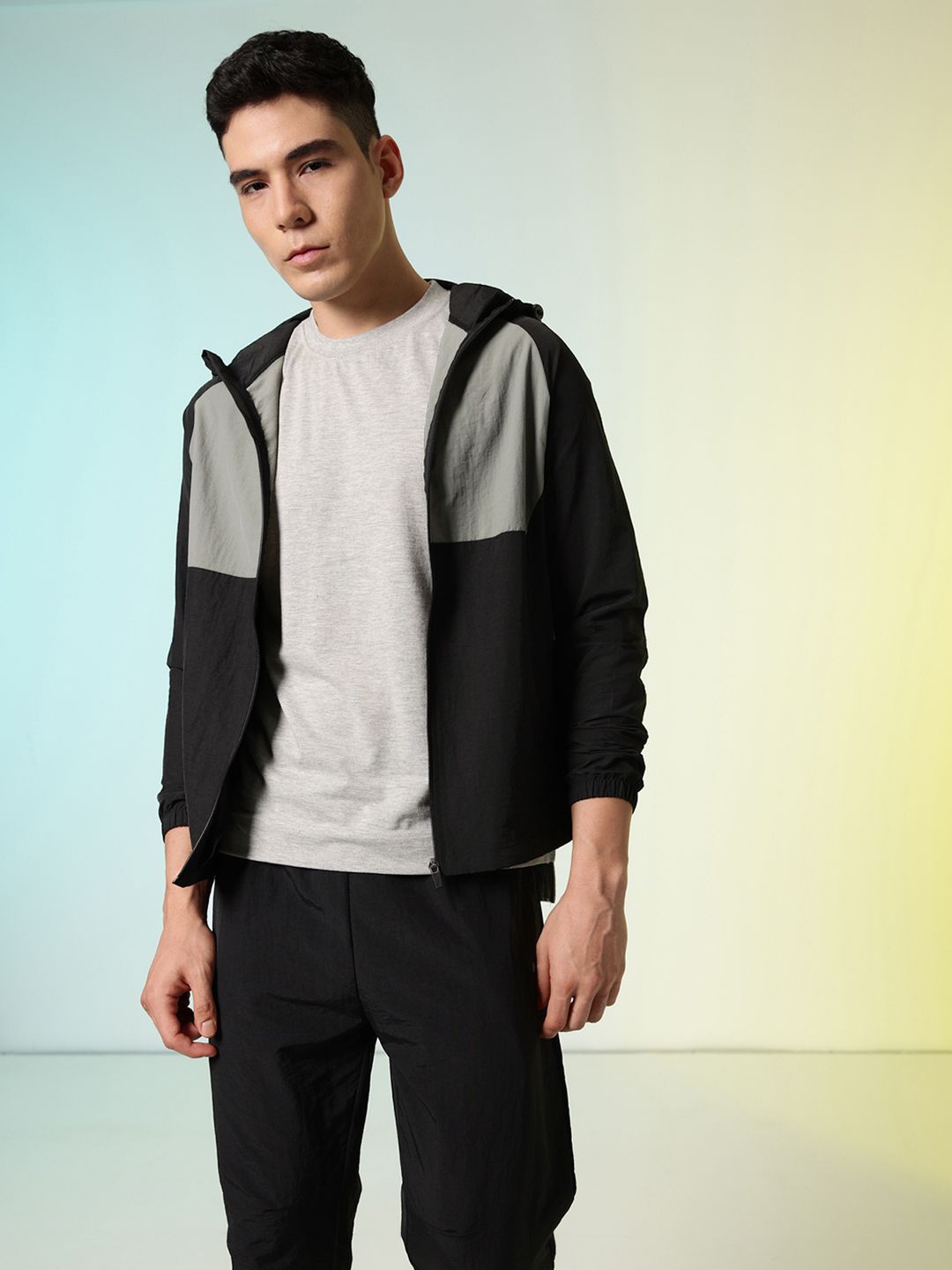 HRX by Hrithik Roshan Sports52 wear Colourblocked Hooded Rapid-Dry Running Tracksuit