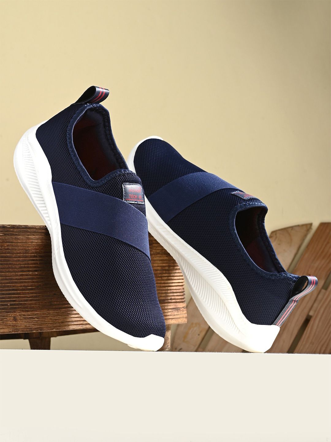 HRX by Hrithik Roshan Men Navy Blue Memory Foam Technology Non-Marking Walking Shoes