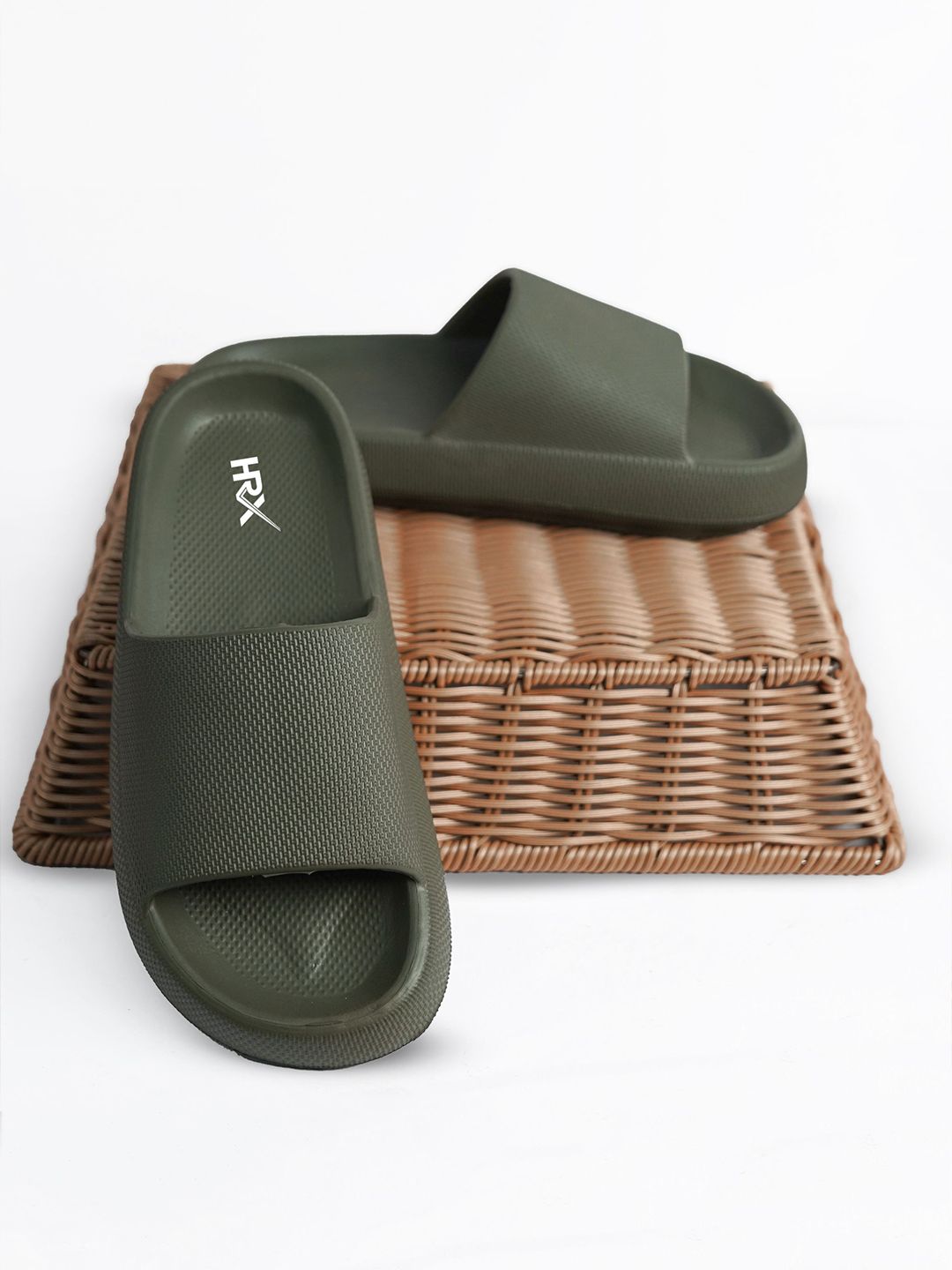HRX by Hrithik Roshan Self Design Sliders