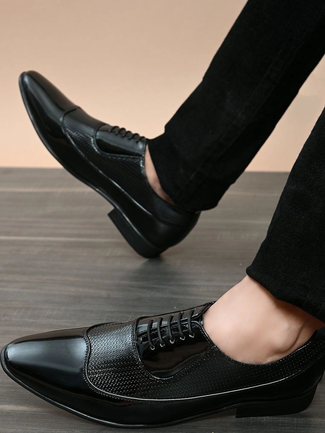House of Pataudi Men Textured Pointed Toe Lace-Ups Oxfords Formal Shoes