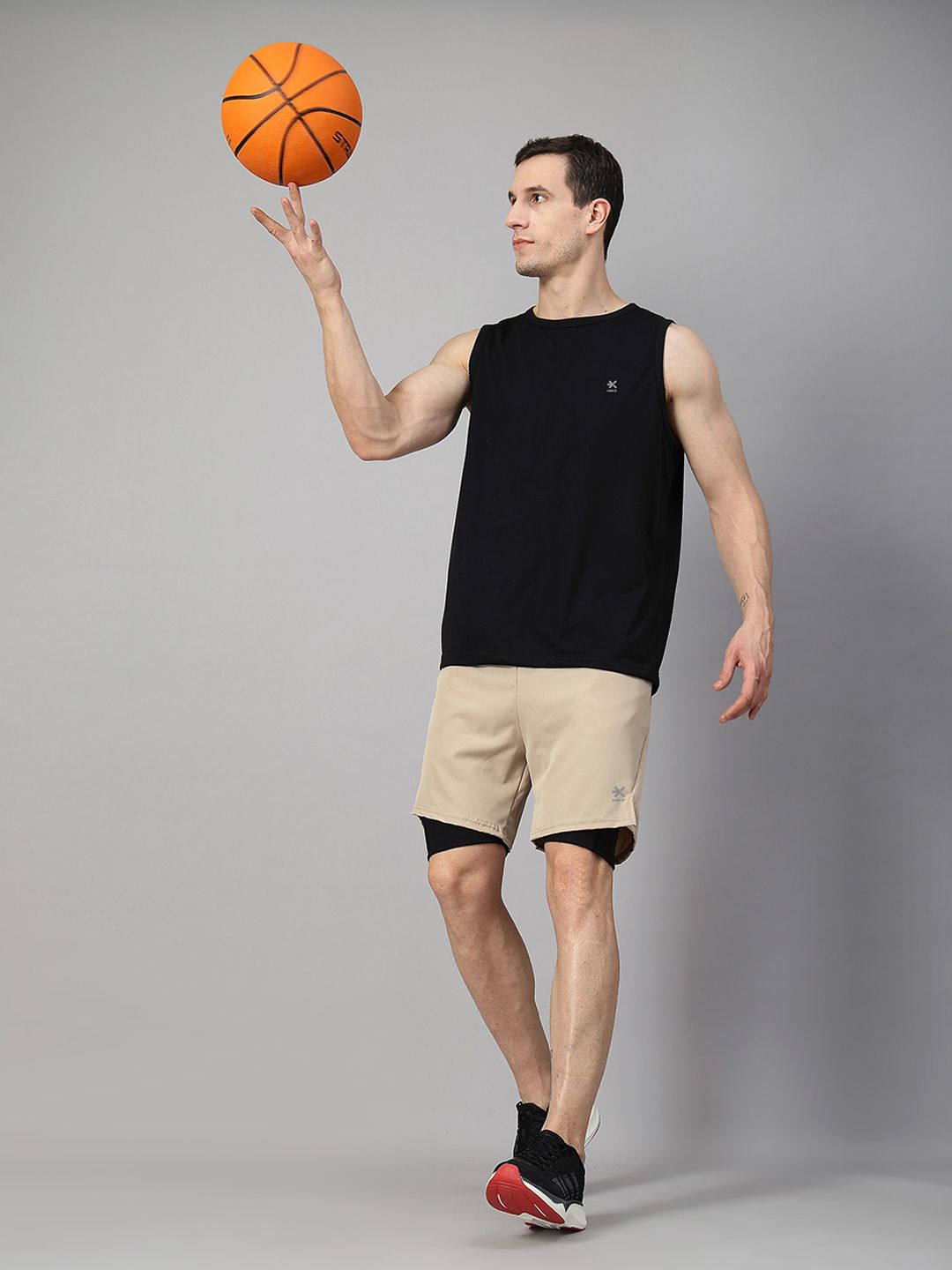 HRX by Hrithik Roshan Men Raw Edge Slim Fit Gym Vest