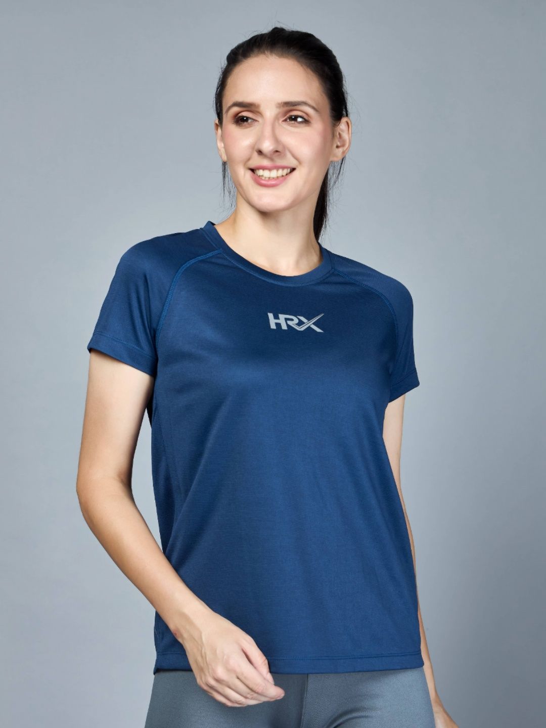 HRX by Hrithik Roshan HRX by Hrithik Roshan Women Solid Round Neck T-shirt