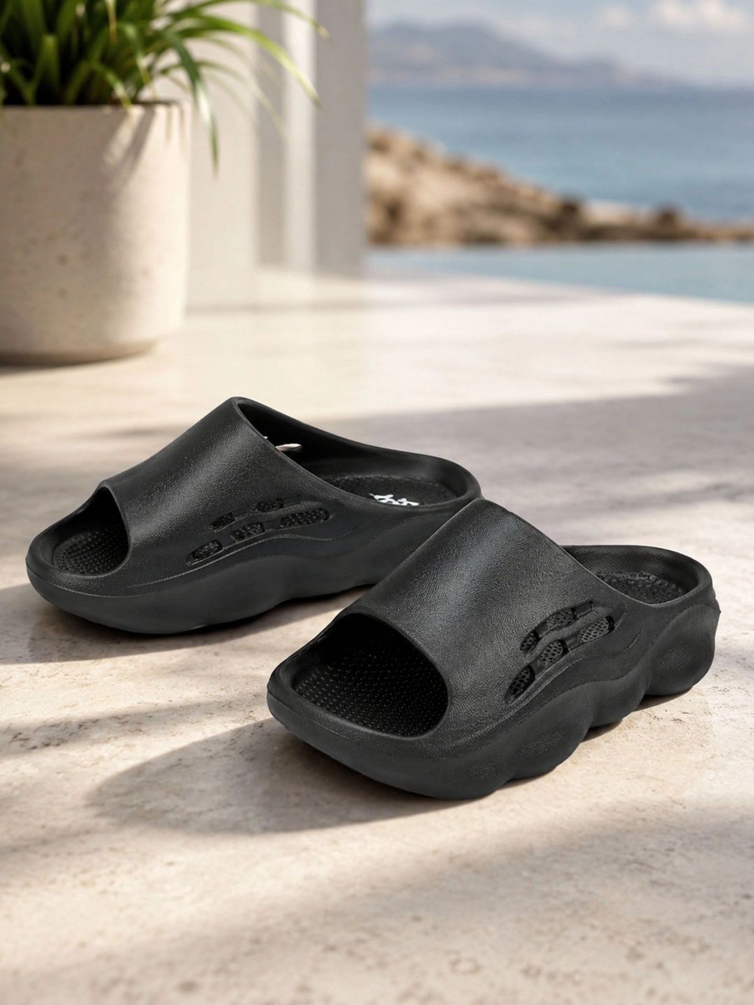 HRX by Hrithik Roshan Men Black Rubber Sliders