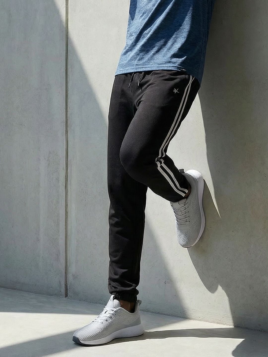 HRX by Hrithik Roshan Men Side Stripes Rapid-Dry Running Joggers