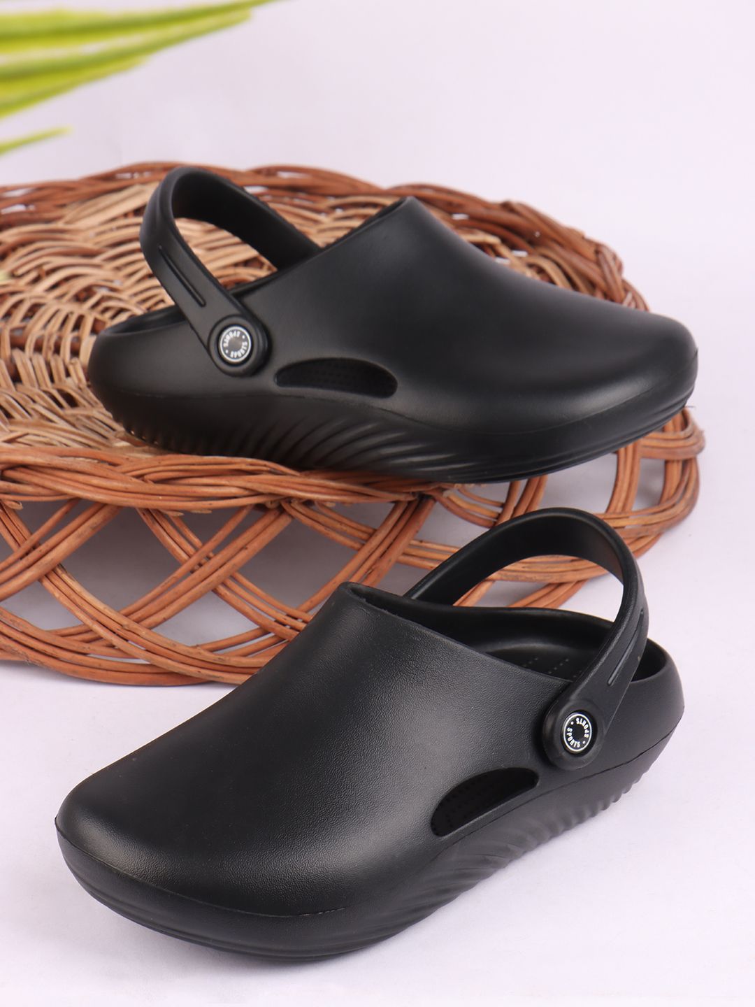 HRX by Hrithik Roshan Men Casual Clogs