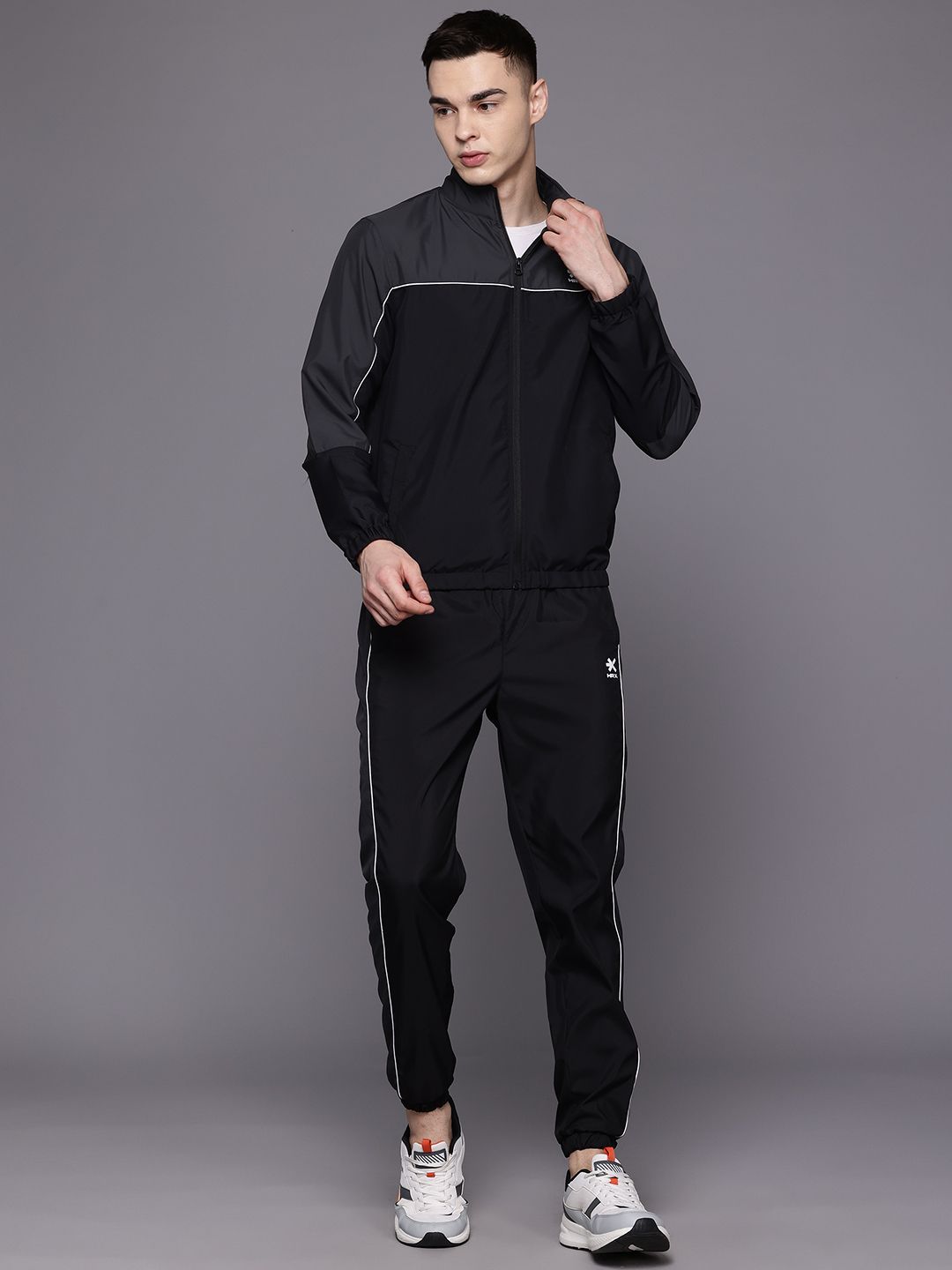 HRX by Hrithik Roshan Men Colourblocked Lifestyle Tracksuit
