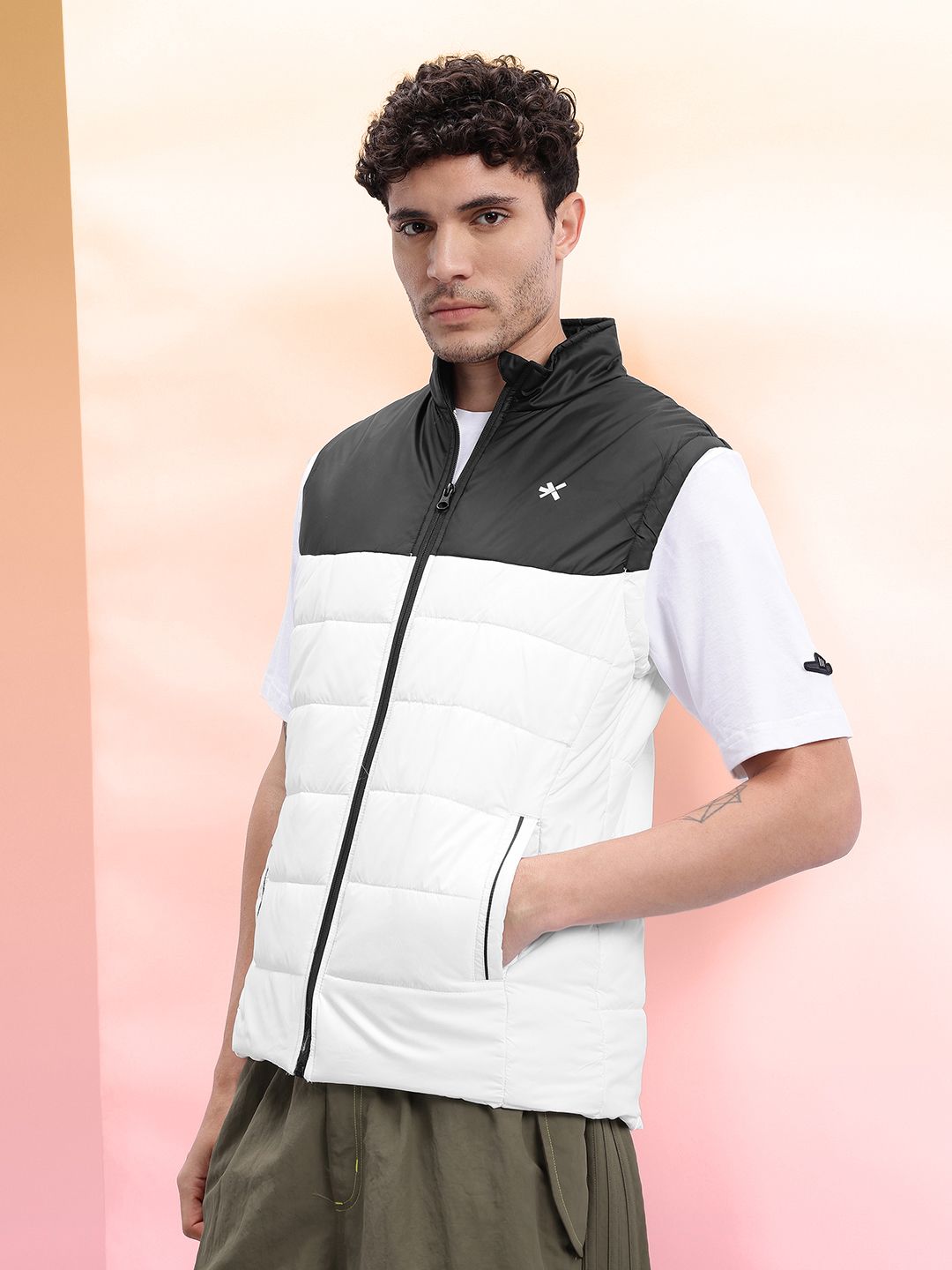 HRX by Hrithik Roshan Mock Collar Colourblocked Gilet