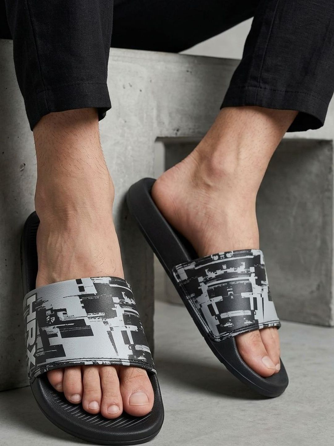 HRX by Hrithik Roshan Unisex Printed Sliders