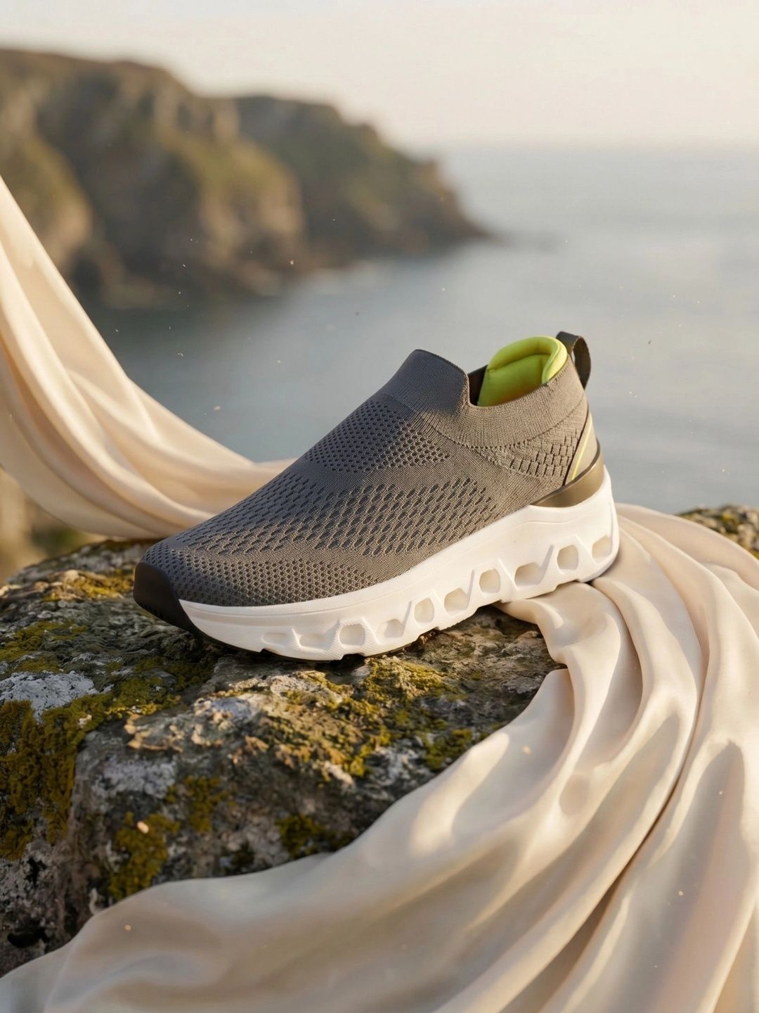 HRX by Hrithik Roshan Men Comfortable Walking Shoes