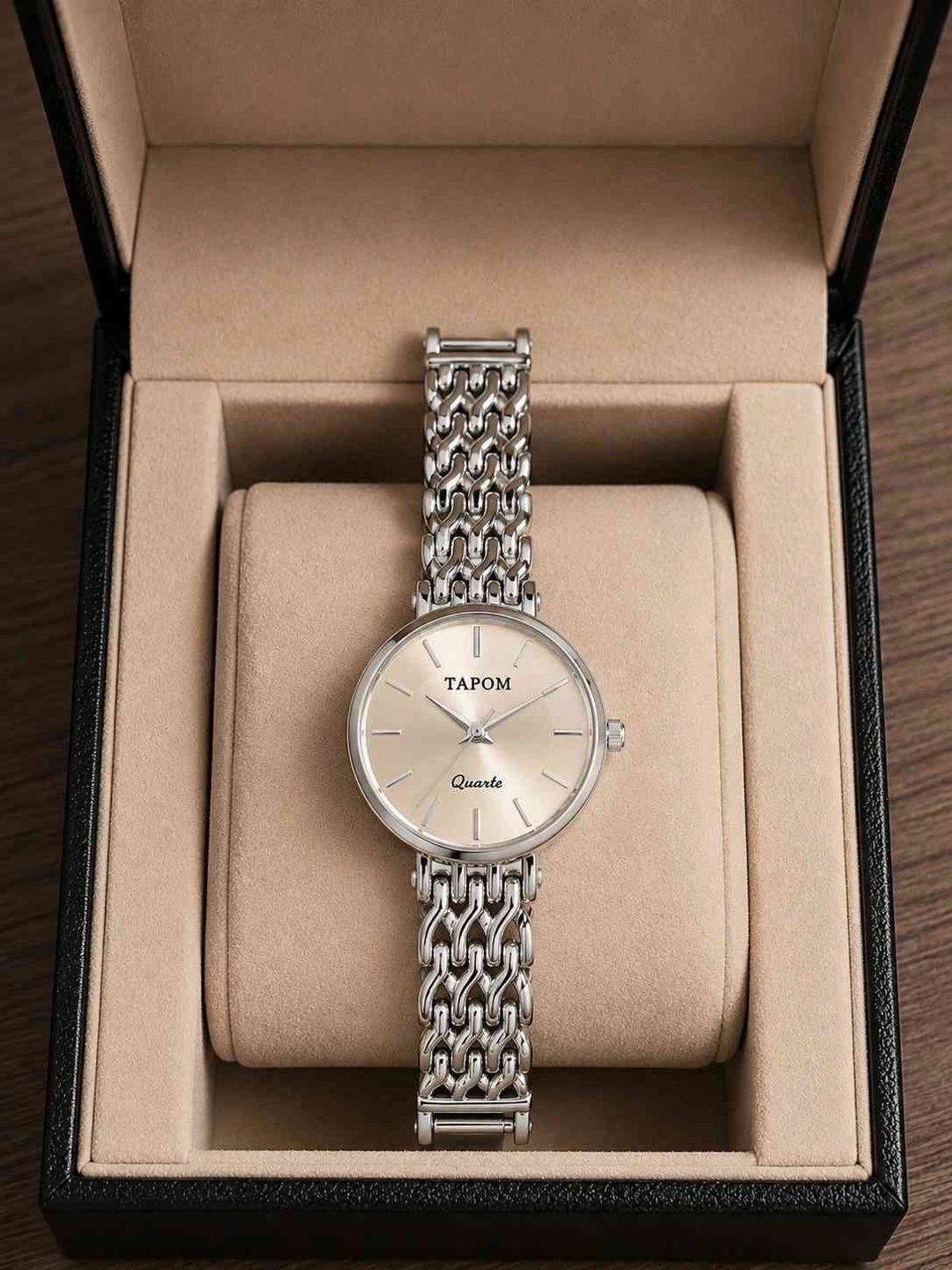 TAPOM TAPOM Women Dial & Bracelet Style Straps Analogue Watch TPM-ROUND-W-BRTL-NEW-SLV-12