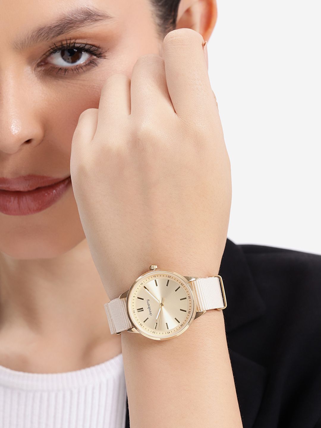DressBerry Women Stainless Steel Dial & Textured Straps Analogue Watch UT-A8619-GLD-DB